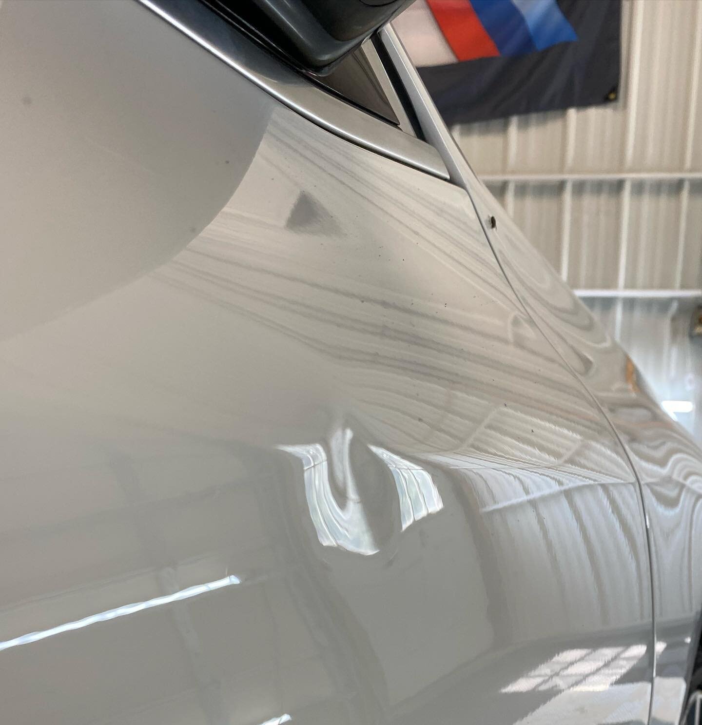BMW body line door dent repaired at @inthepaintdetailing 🙌🏼 #PDR #PaintlessDentRepair