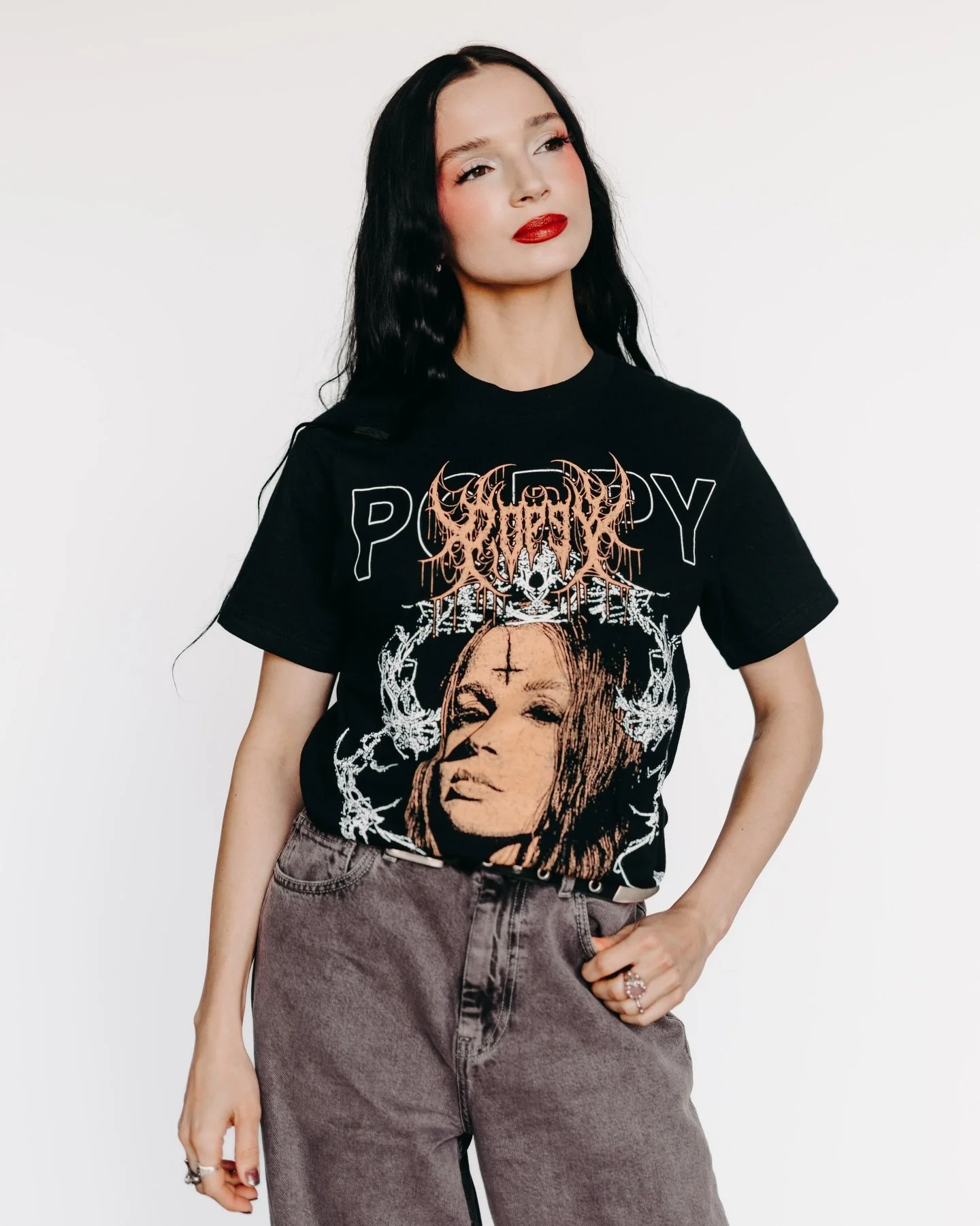 More throwback print work done for @impoppy 

✶ 

✶ 

✶ 

#poppy #merch #bandmerch #screenprint