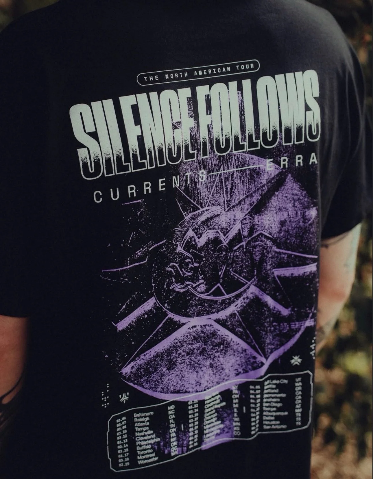 Tour tees done for @erraband x @currents 

✶ 

✶ 

✶ 

#erra #currents #screenprint #merch #bandmerch
