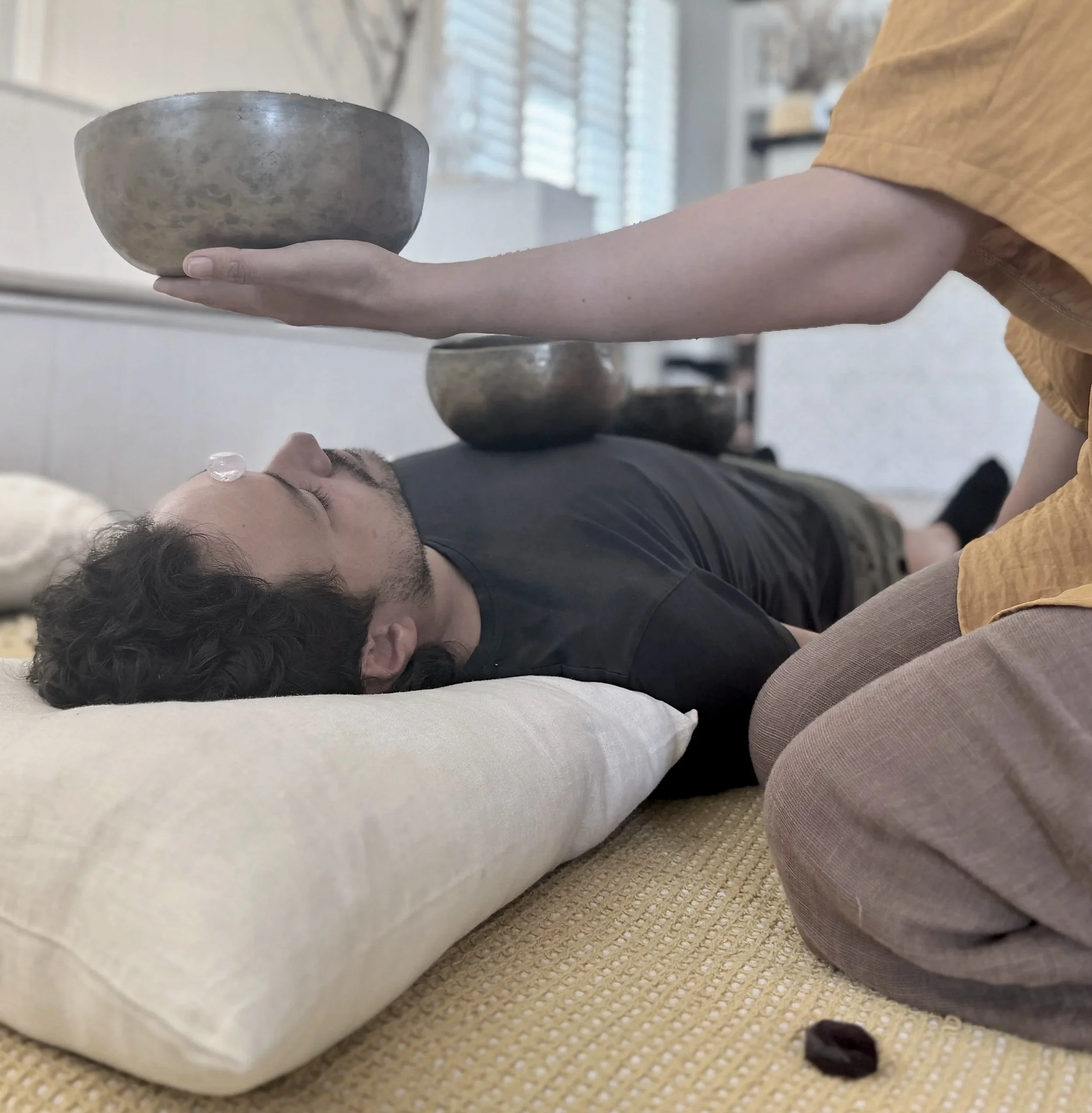 | PAUSE | energy clearing & relaxation session  (in-person)