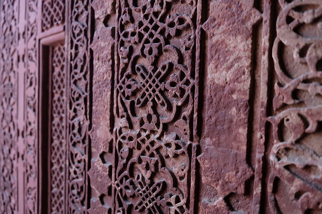 More stunning stone carving, Agra Fort