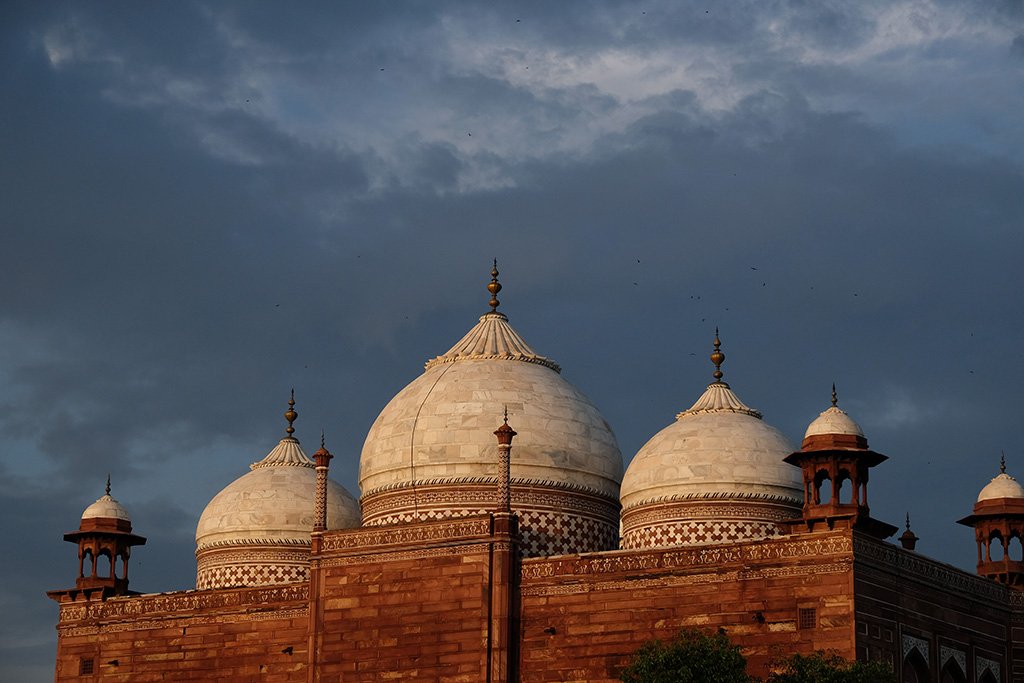 Kau Ban mosque, Taj Mahal