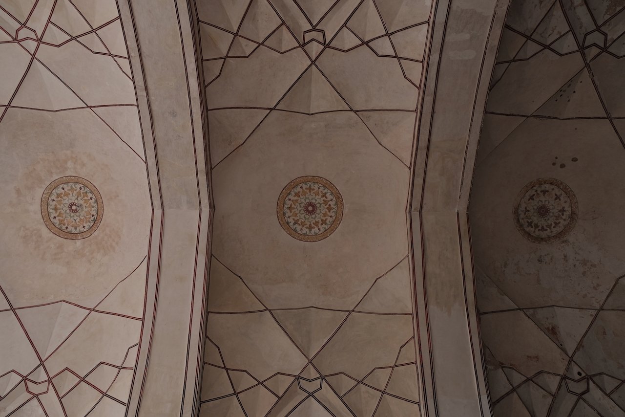Ceiling of the bazaar, Red Fort