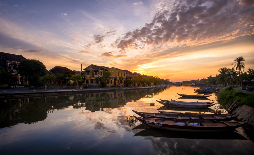 Dawn on the Thu Bon River