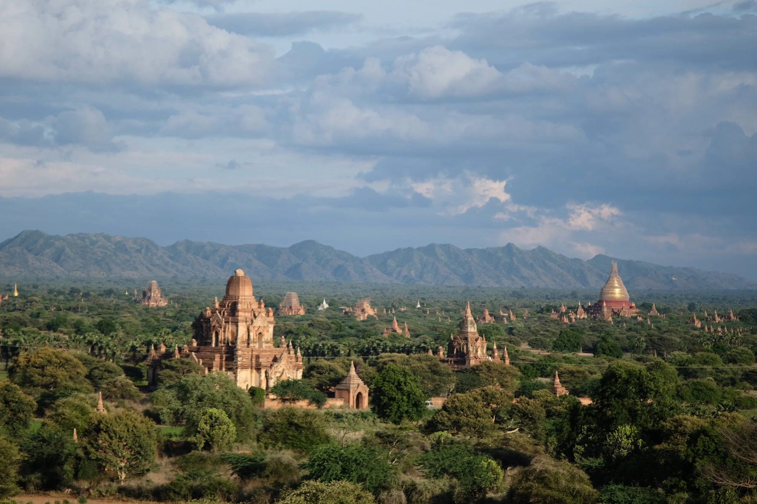 view looking south east from Shwesandaw Pagoda