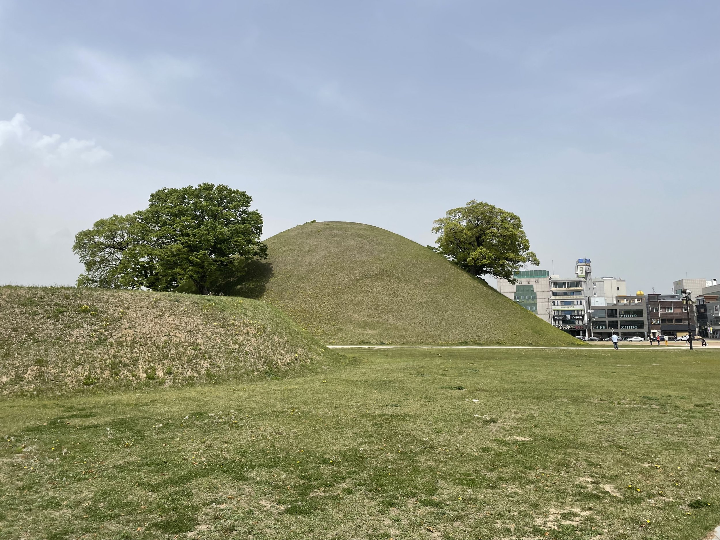 Mounds in the Noseodong Area