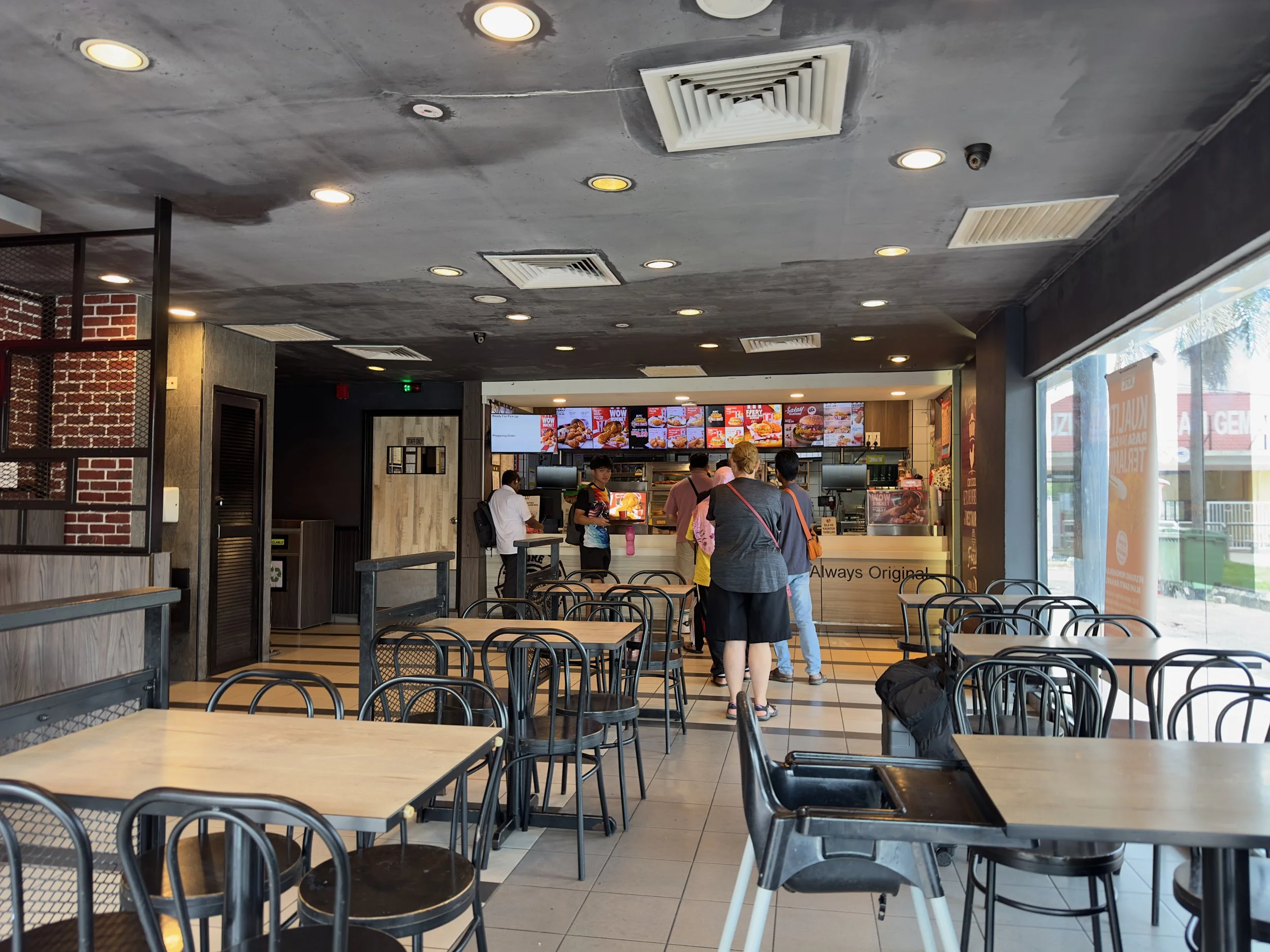KFC for lunch, Gemas