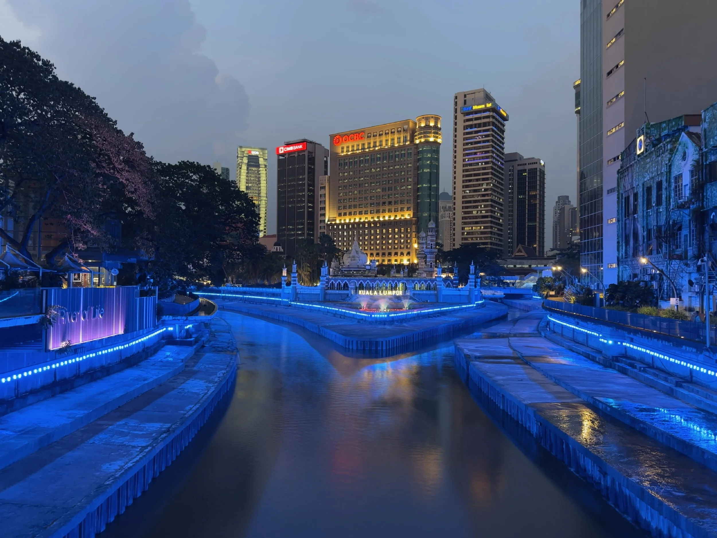 Sultan Abdul Samad Jamek mosque and River of Life ( Klang River )