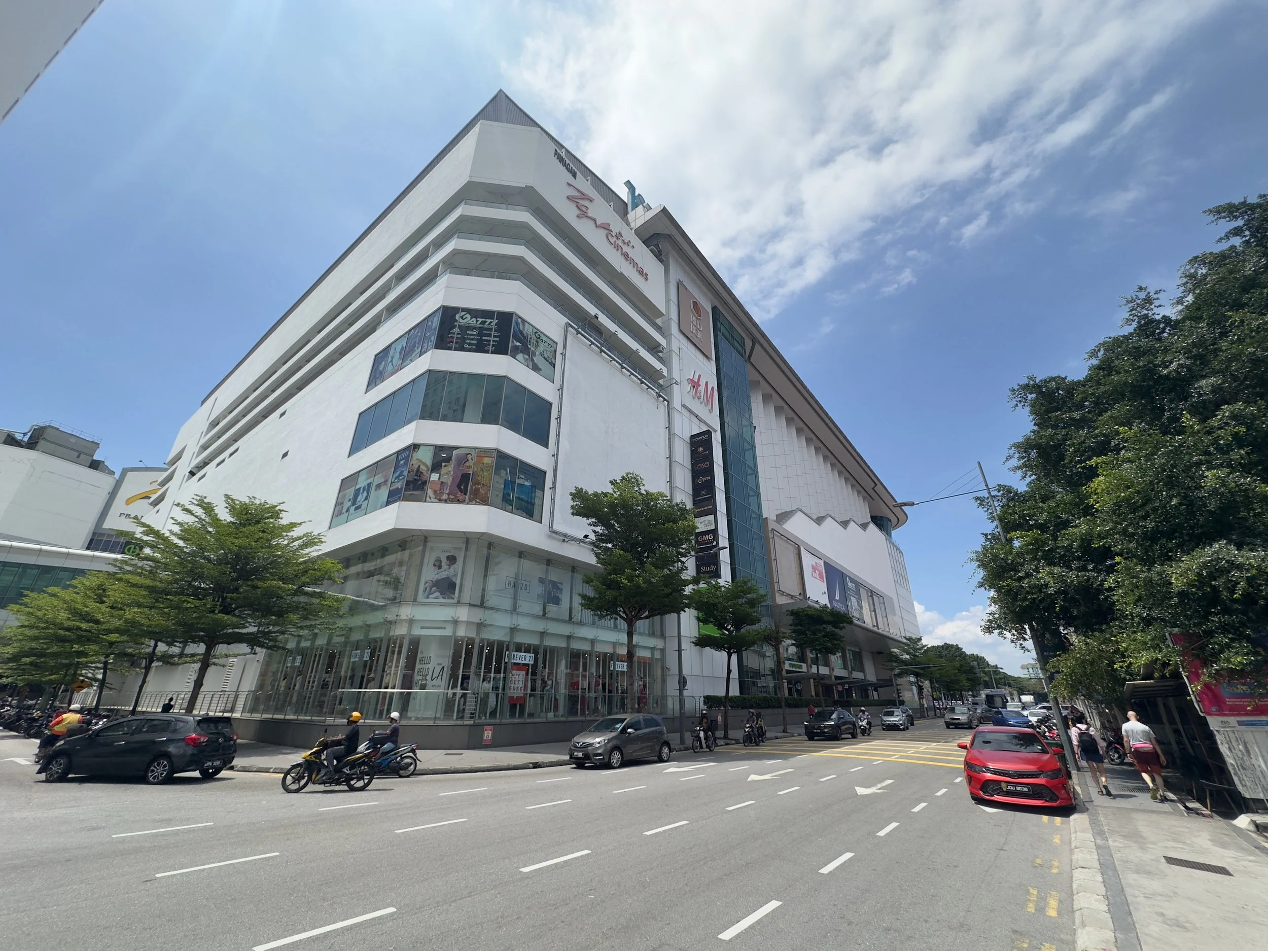 1st Avenue Mall