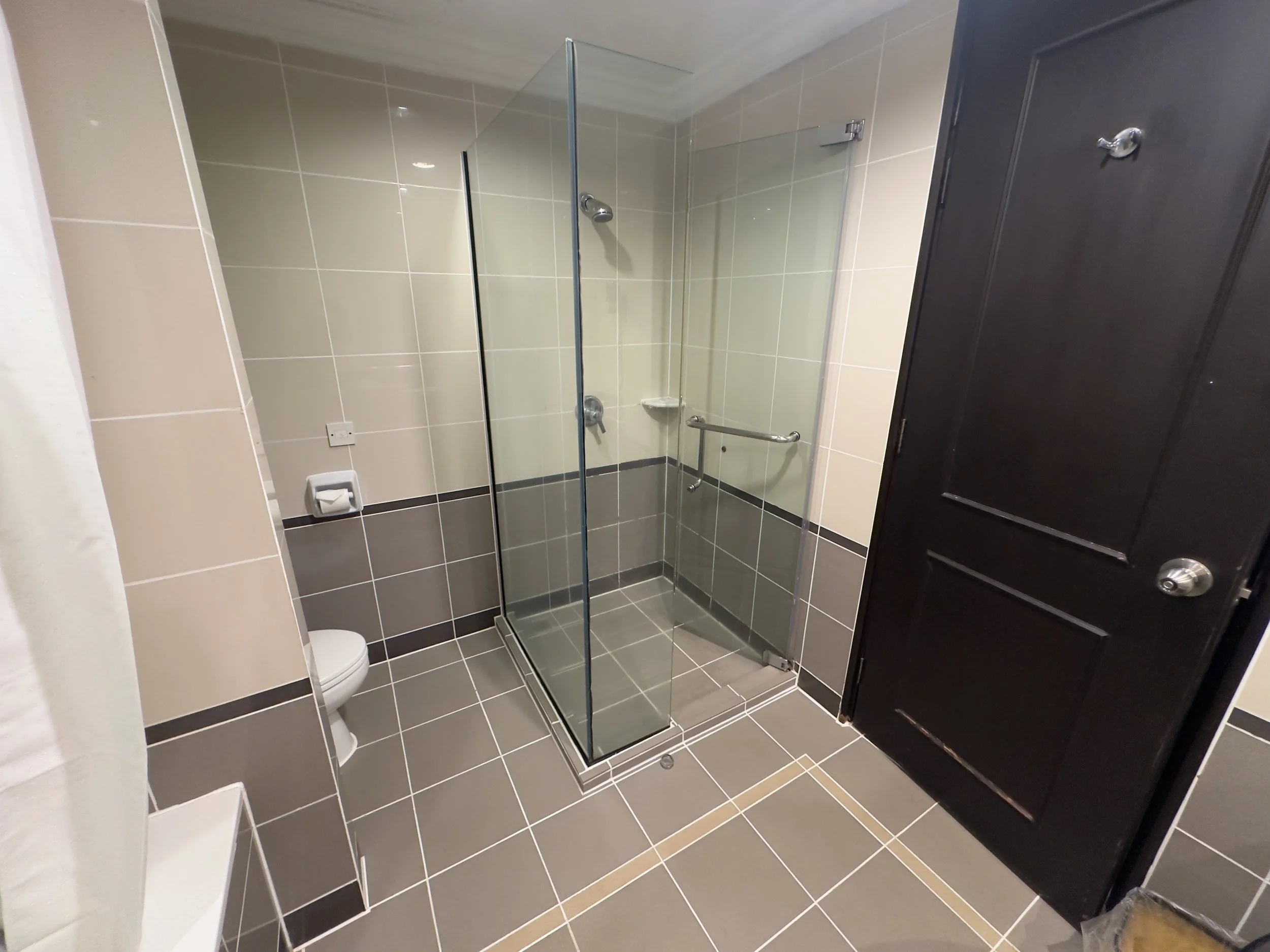 Room 1504, Bayview Hotel