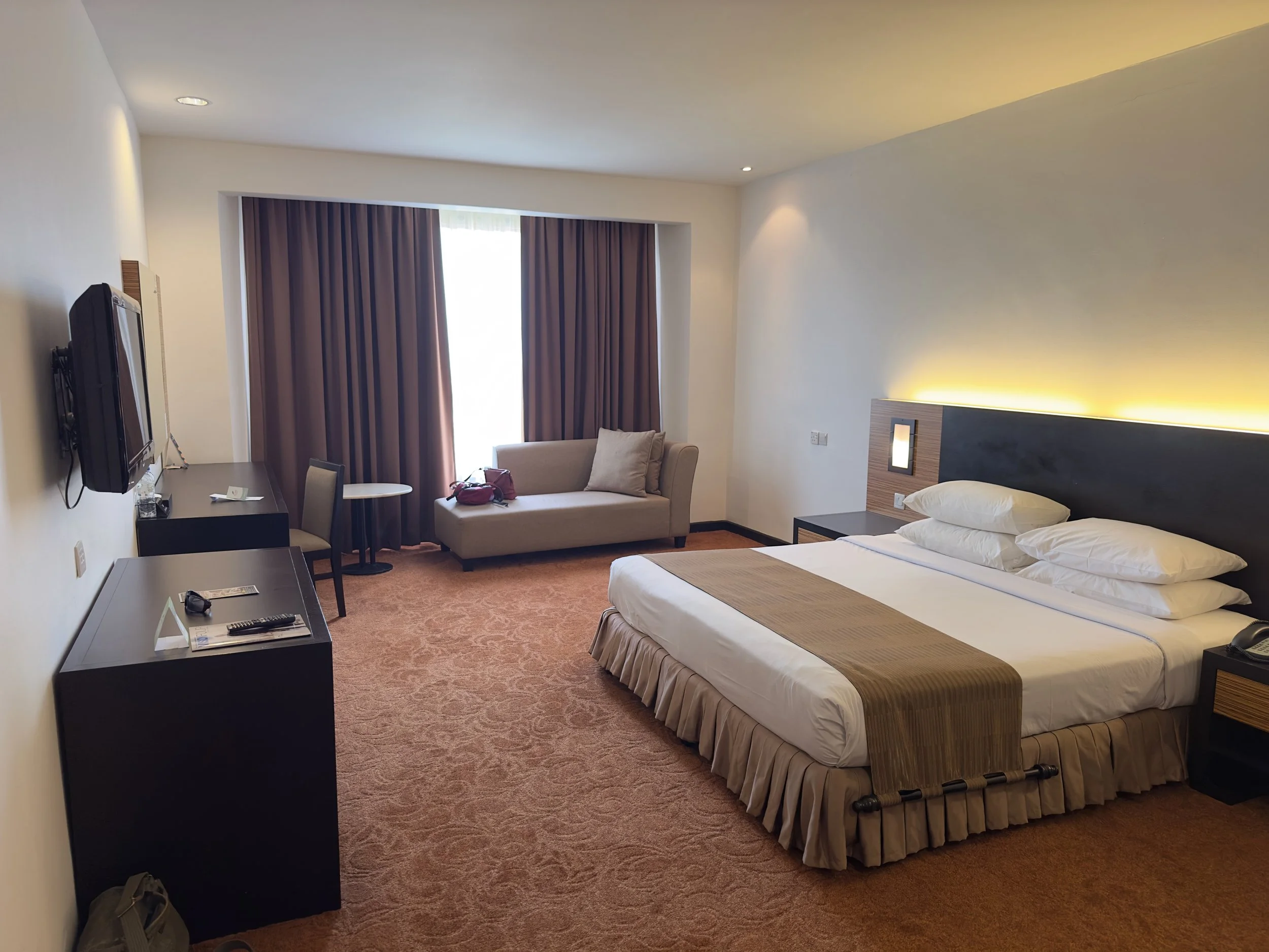 Room 1504, Bayview Hotel