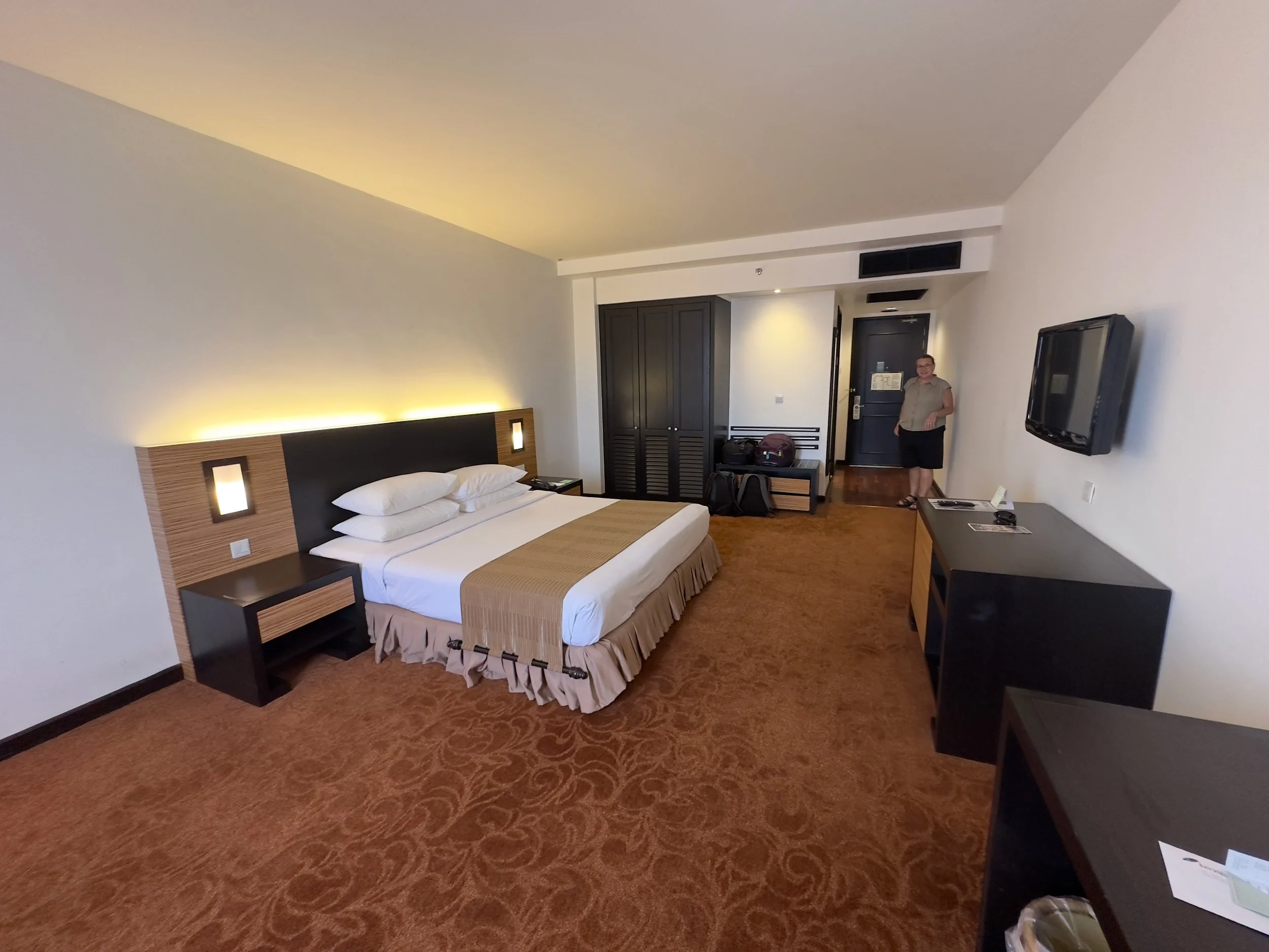 Room 1504, Bayview Hotel