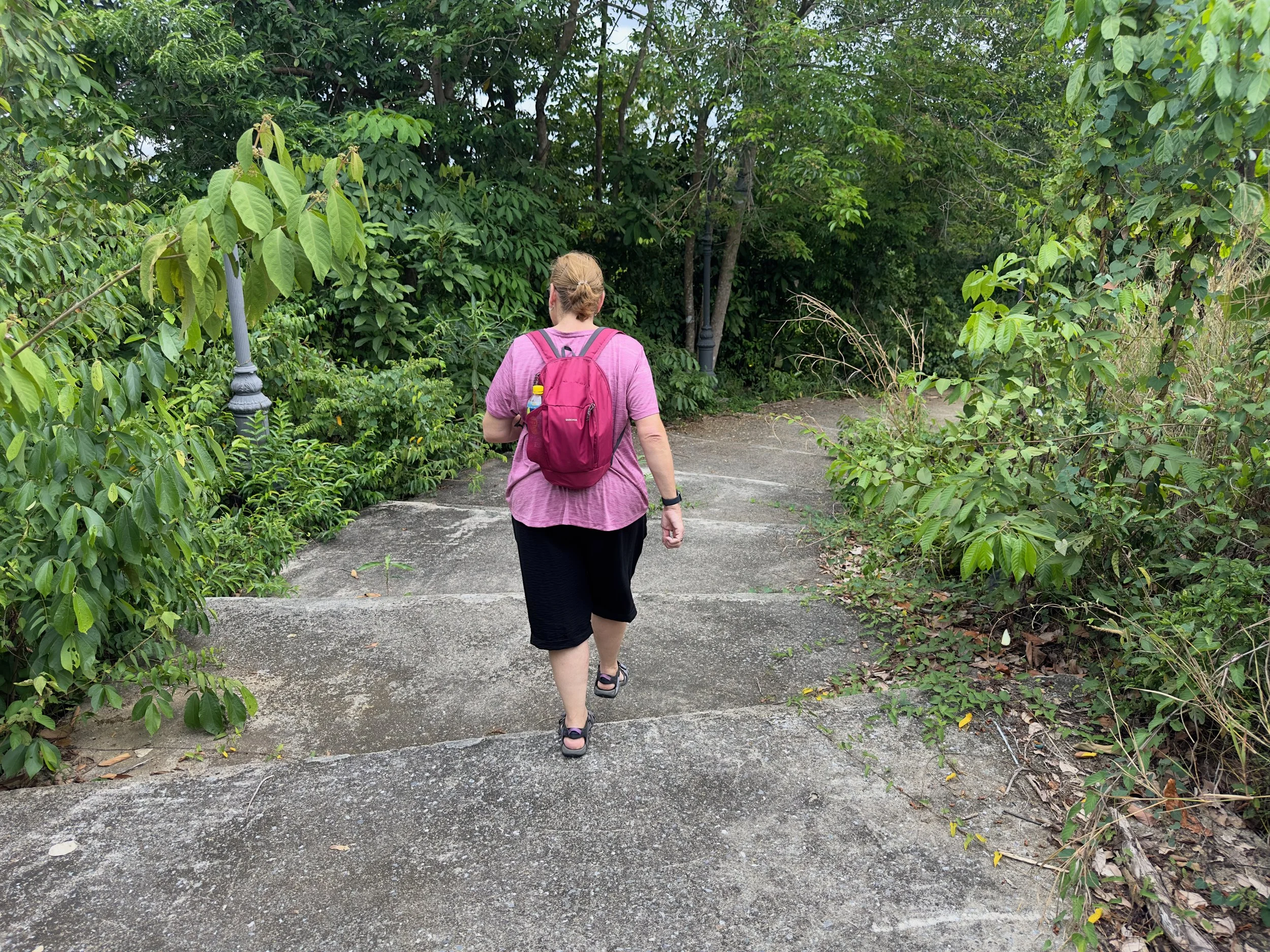Walking down, Hat Yai Municipal Park