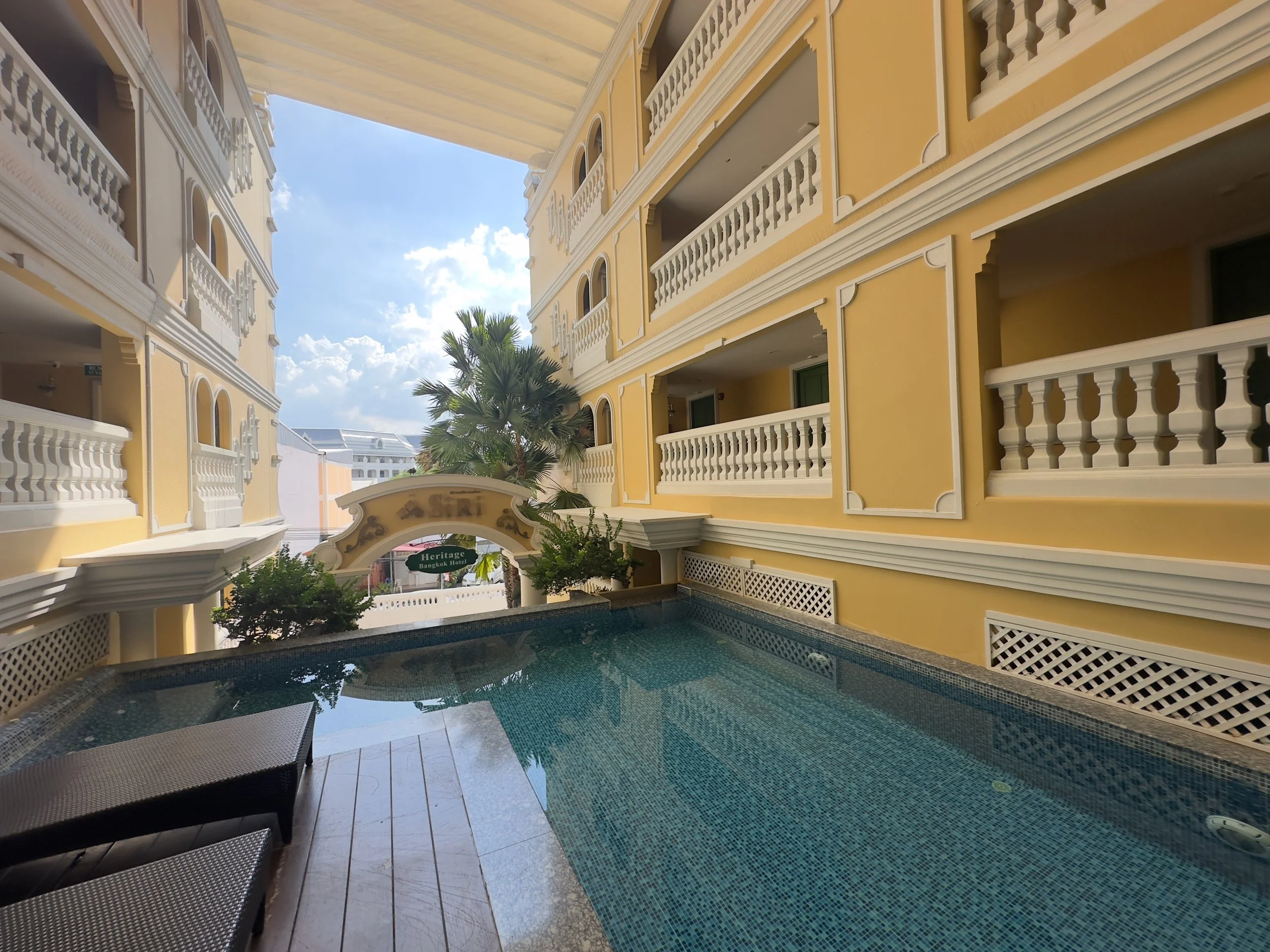 Siri Heritage Hotel Pool