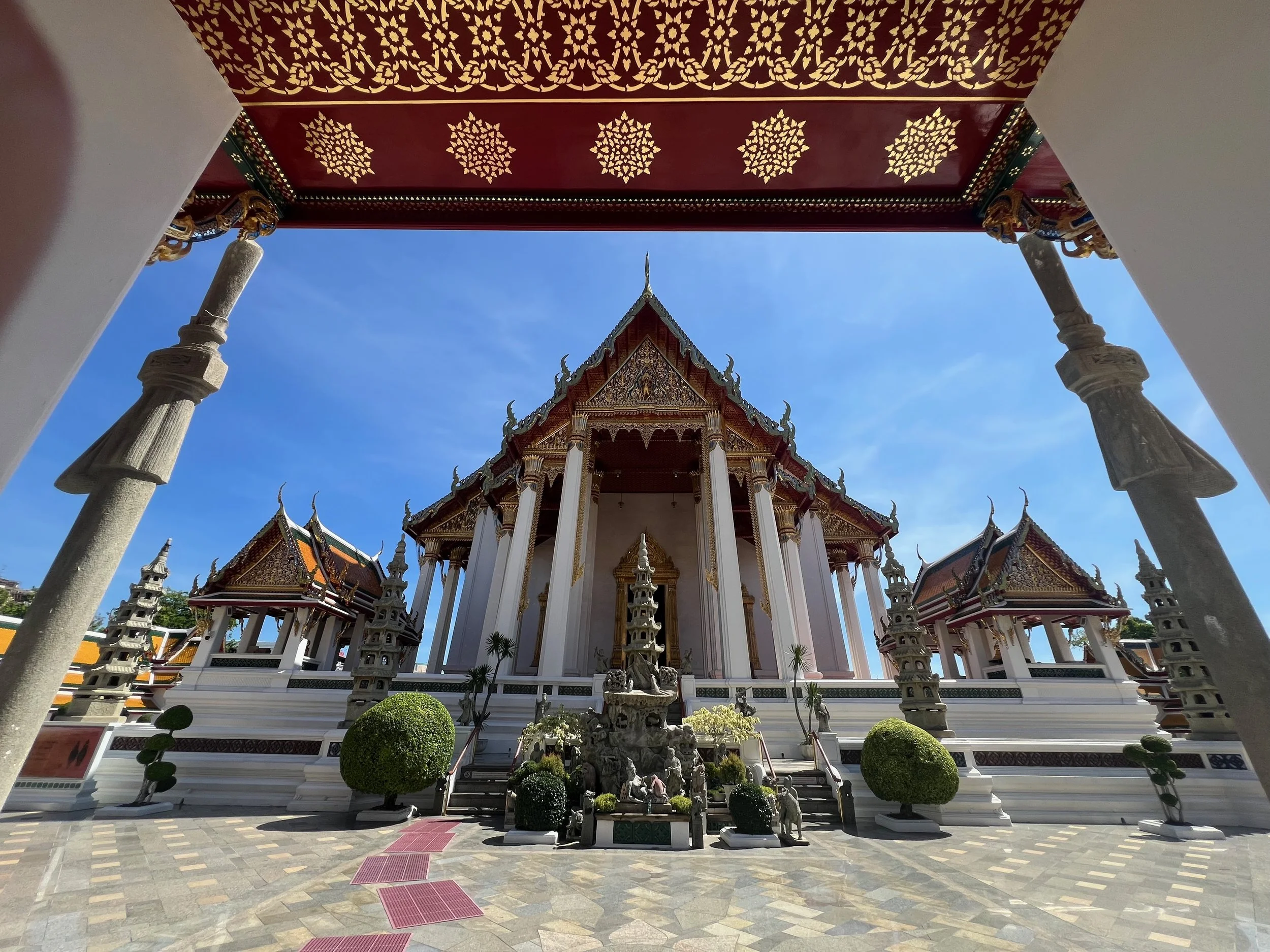 Wat Suthat Thep Wararam Ratchaworamahawihan