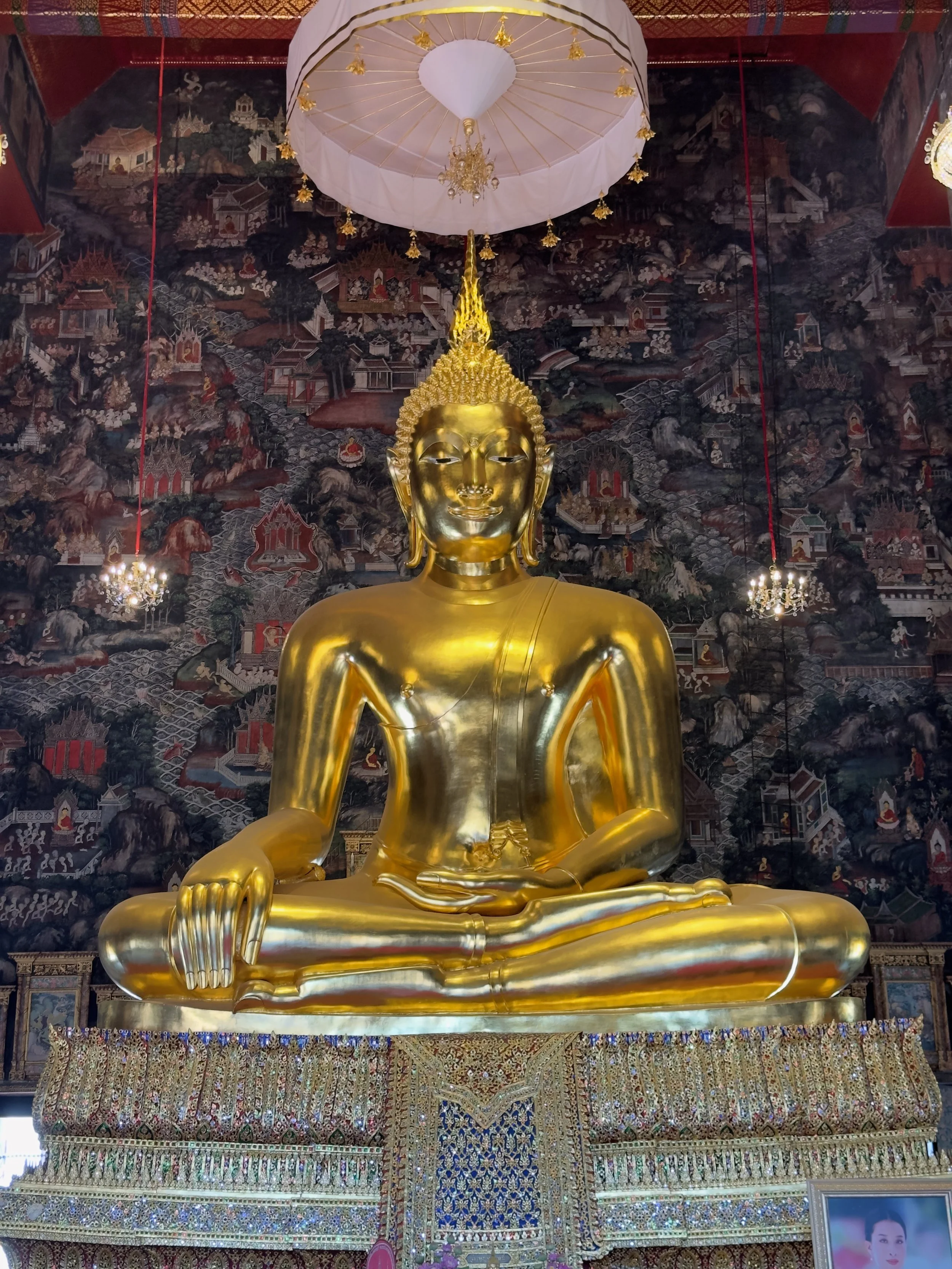 The Bigger Big Buddha, Wat Suthat Thep Wararam Ratchaworamahawihan