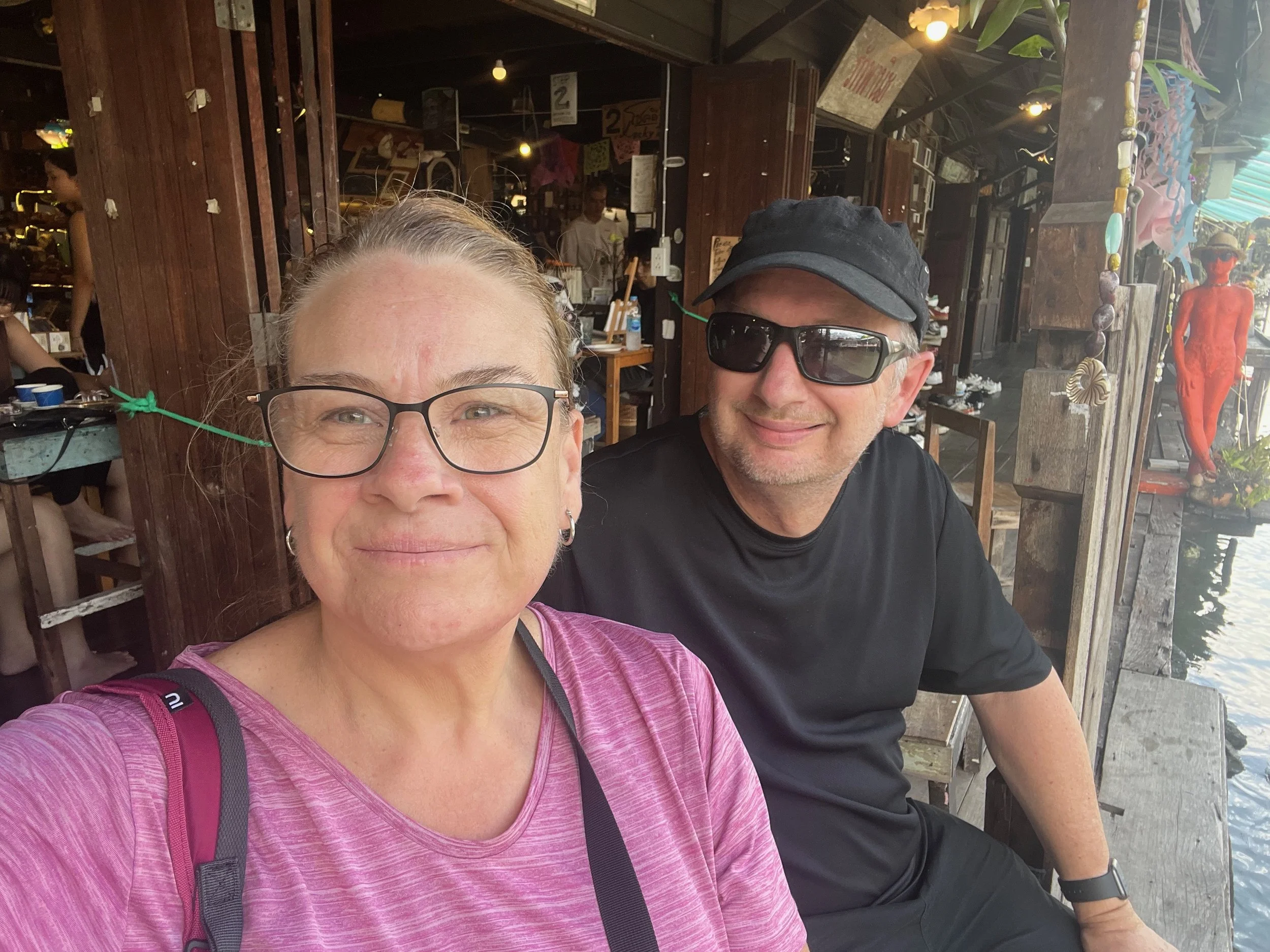 Tourists at Khlong Bang Luang Market