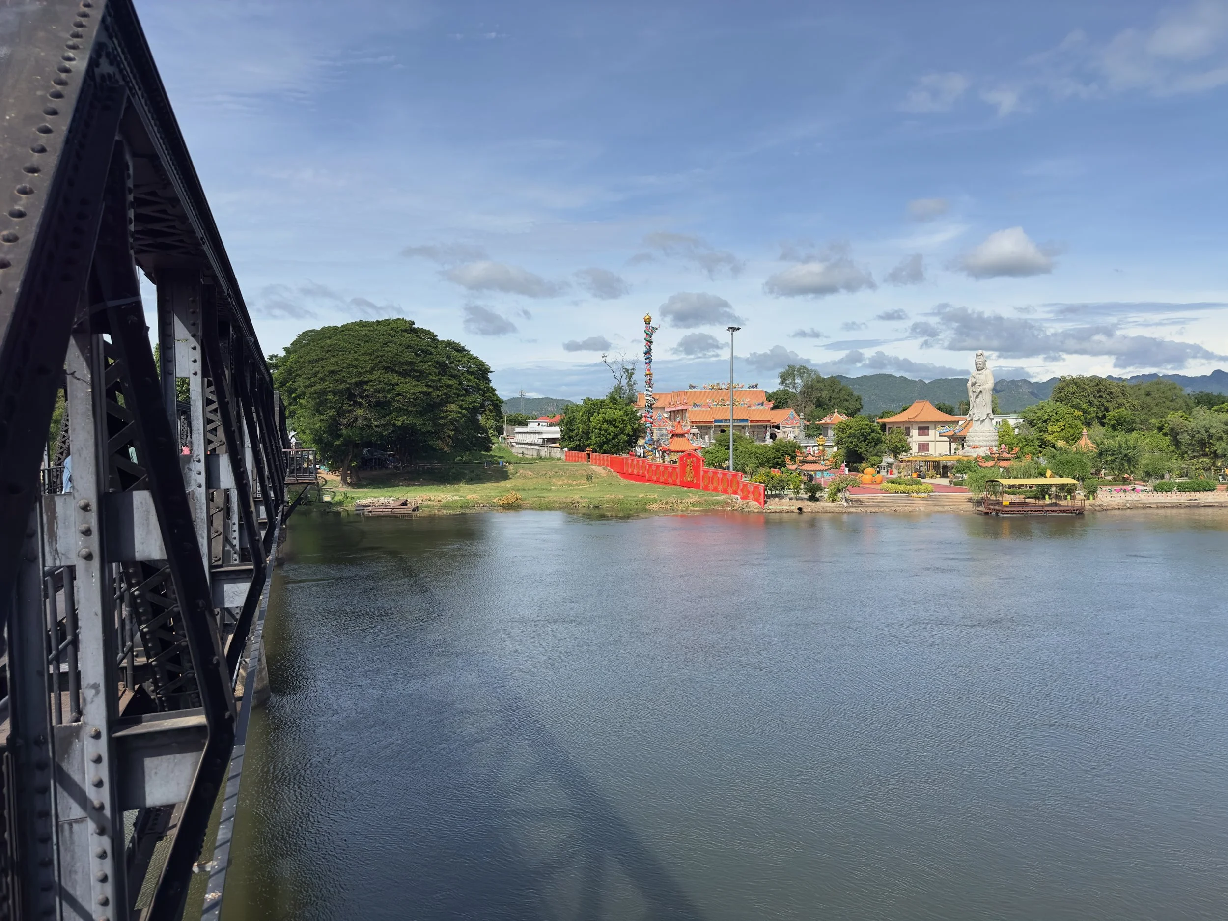 Riverside Temple / Wat