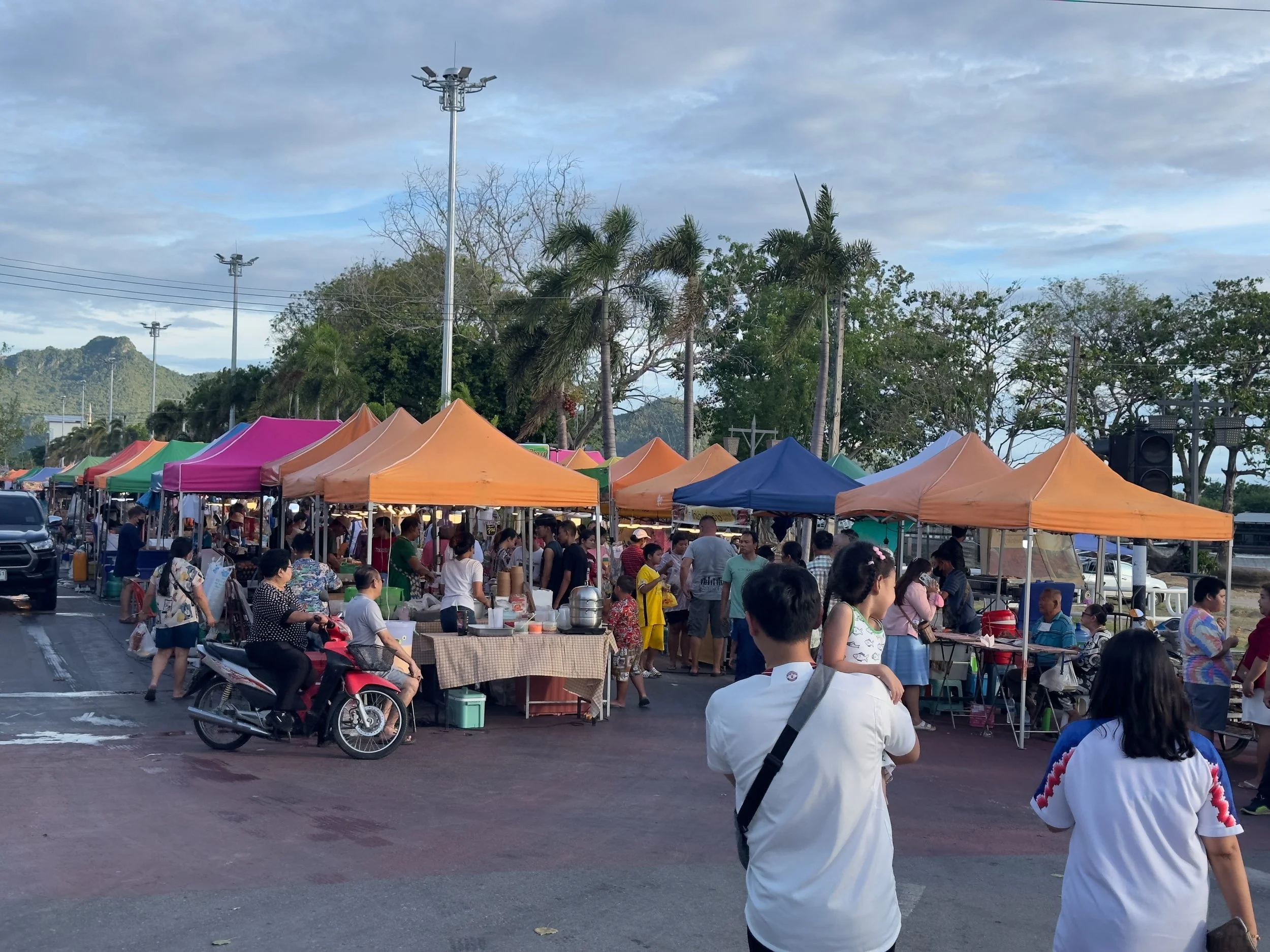 Night market, Kanchanaburi