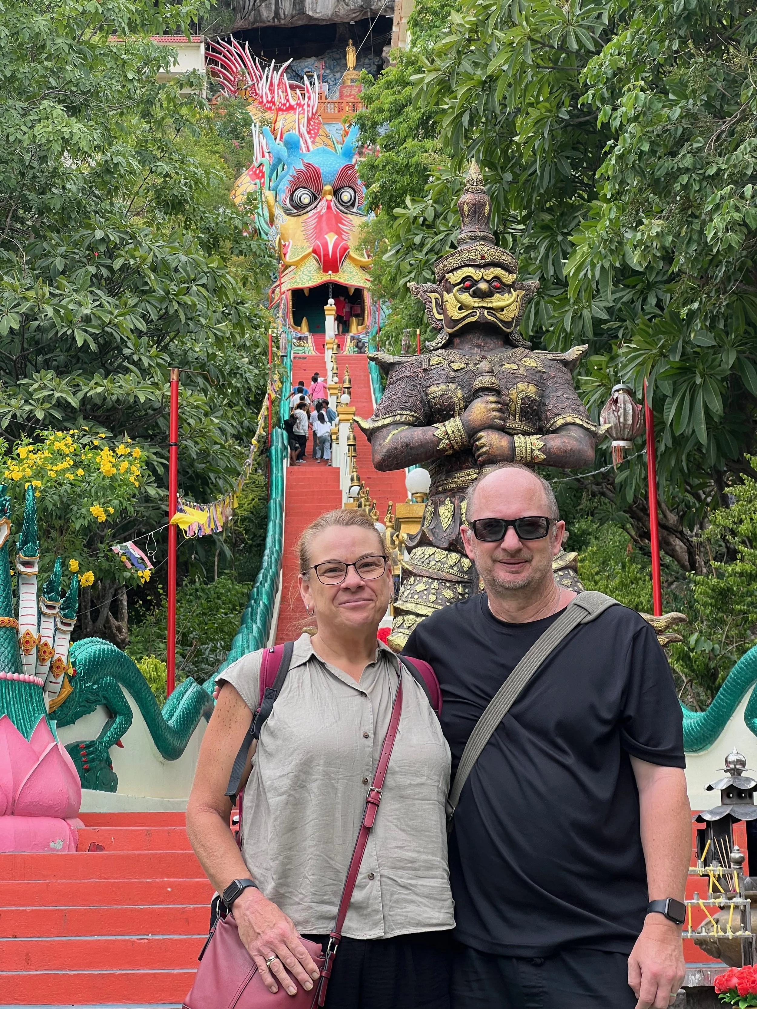 Us, Wat Ban Tham temple