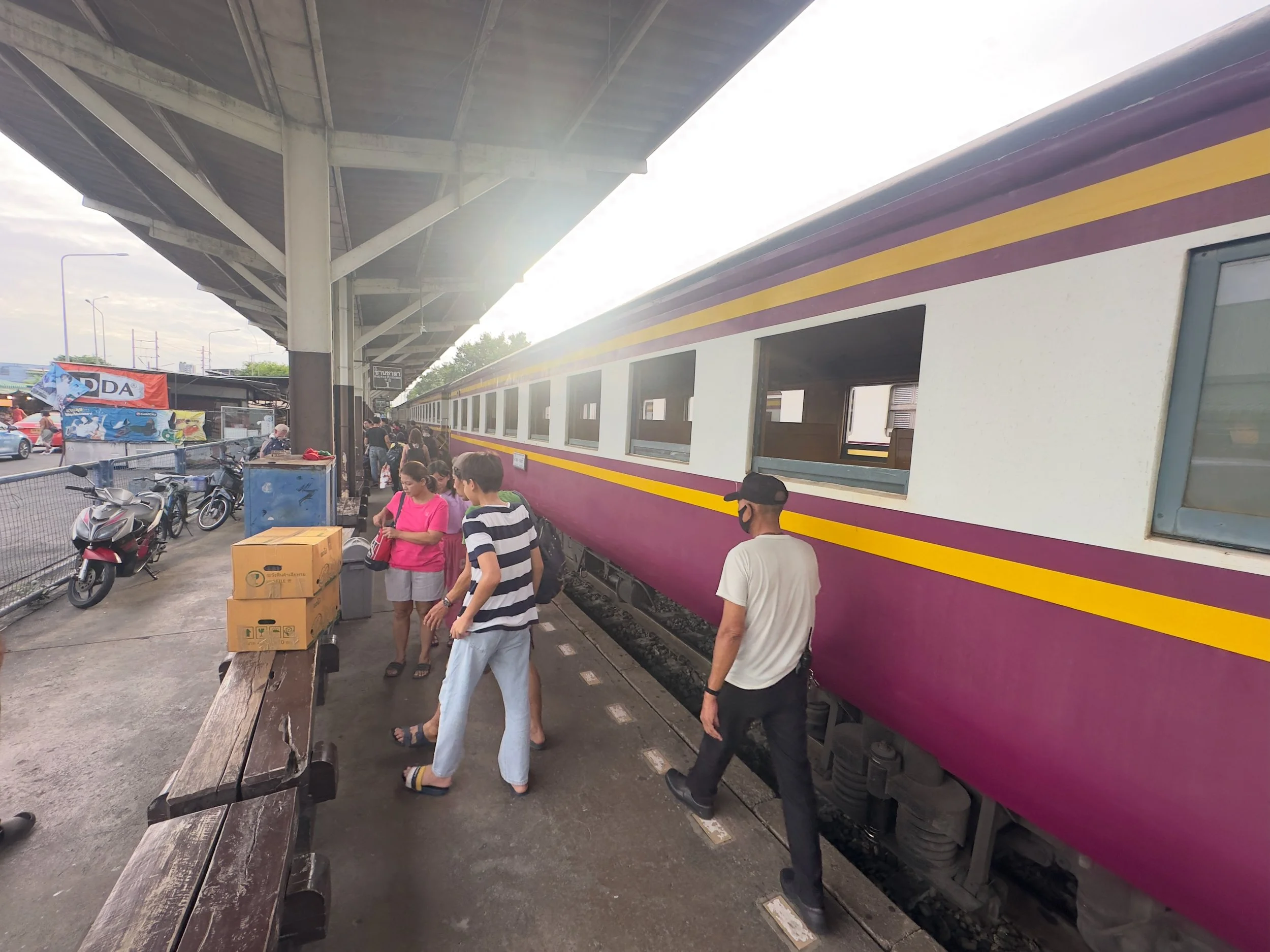 Back at Thon Buri Station
