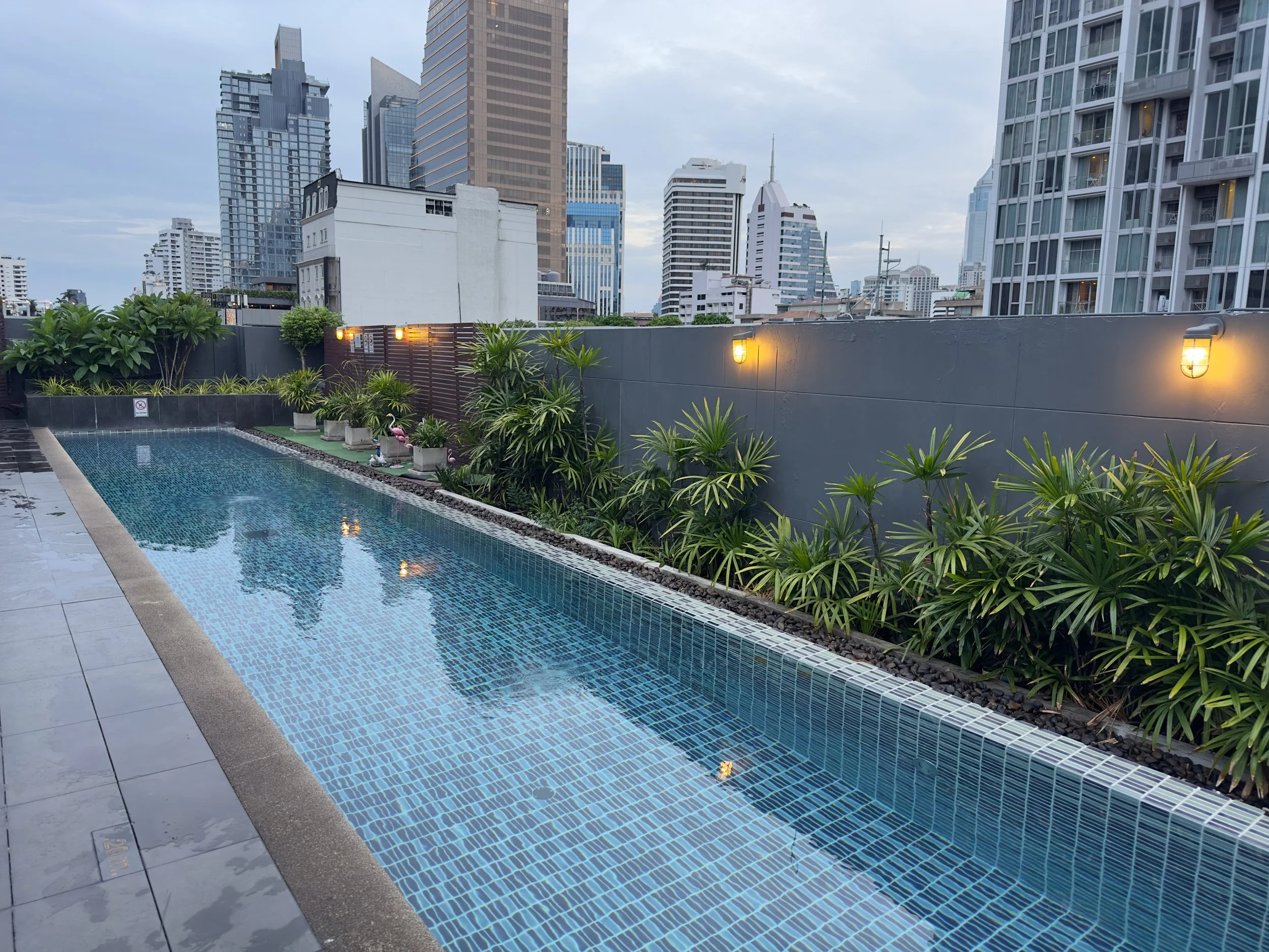 Rooftop pool, Citadines Sukhumvit 11 hotel