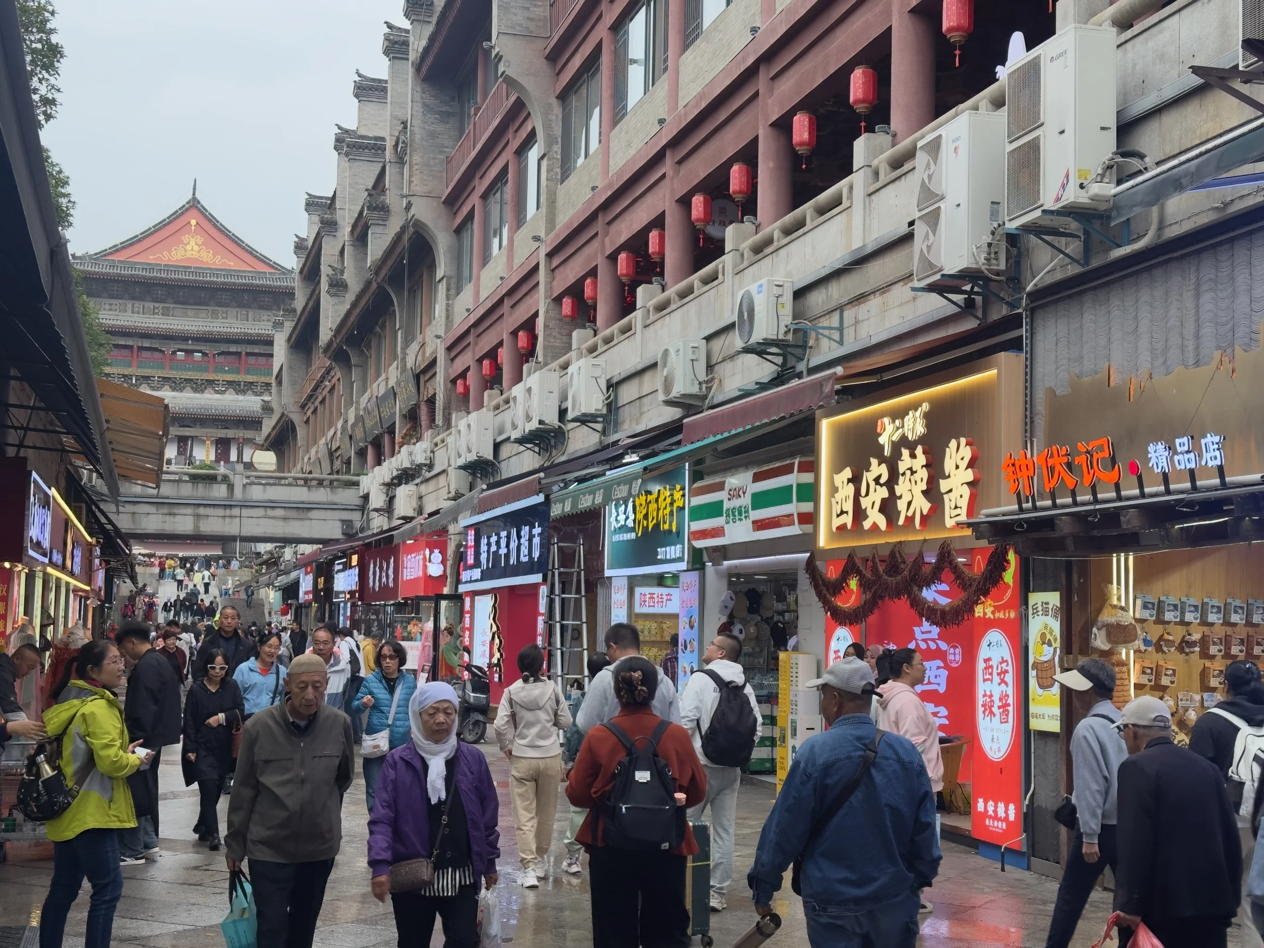 Alleyway heading to the Drum Tower