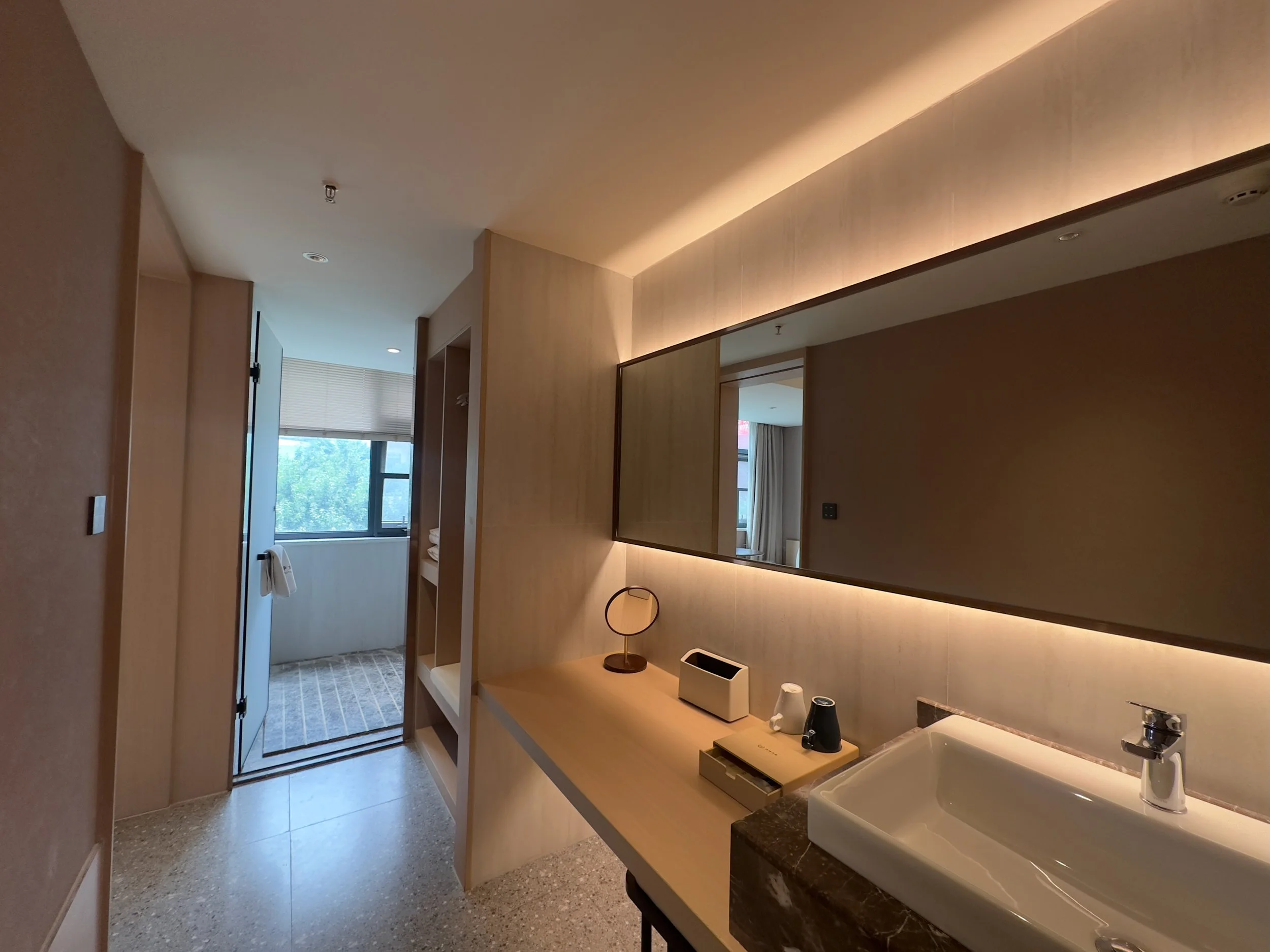 Bathroom/Shower, Room 604