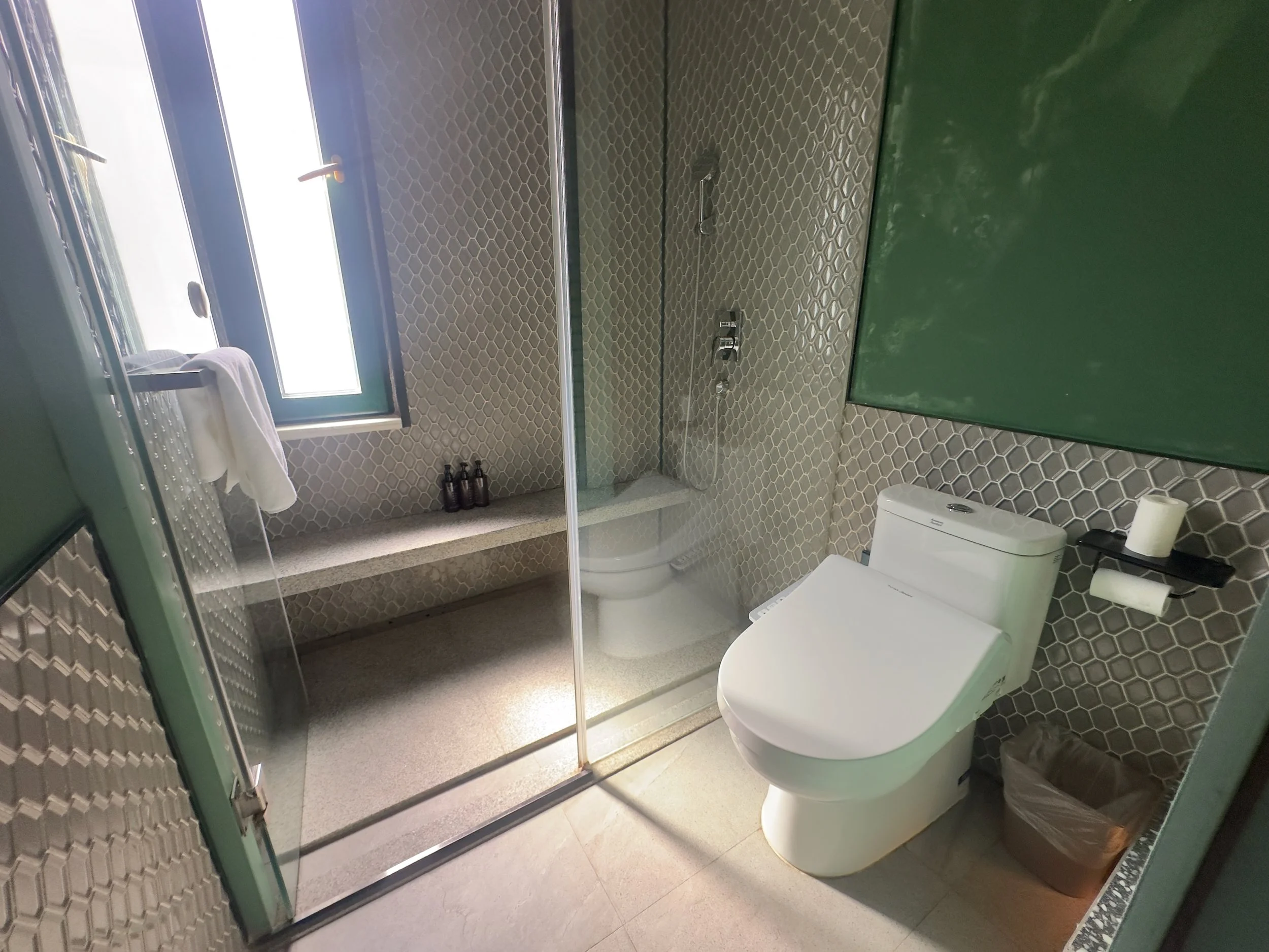 Room 413, Xisheyin City Hotel