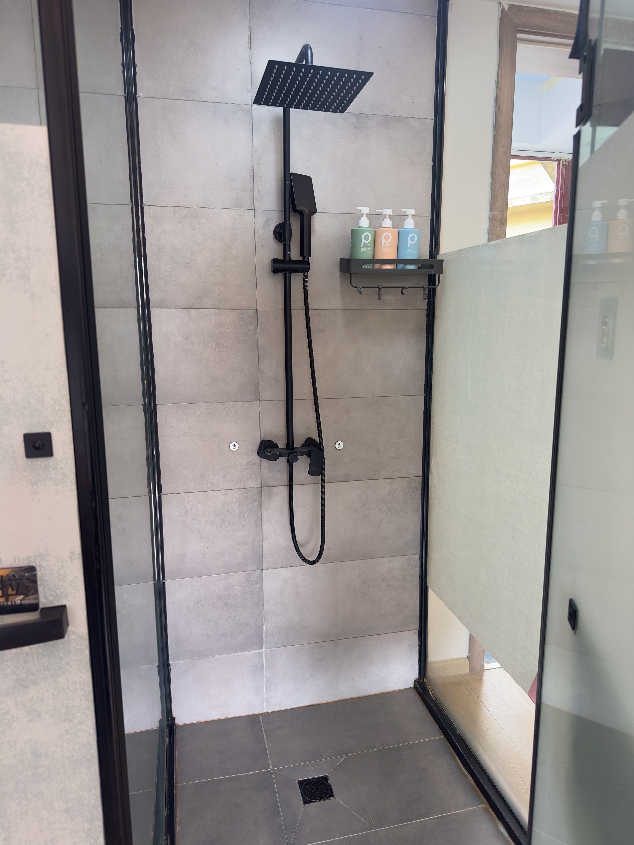 Room 8306, Jinwushe Hotel