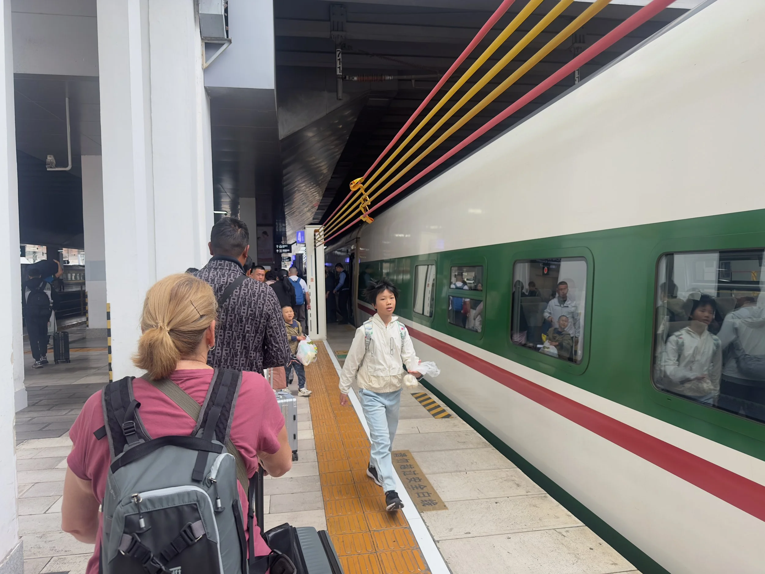 C86 train, Kunming Station
