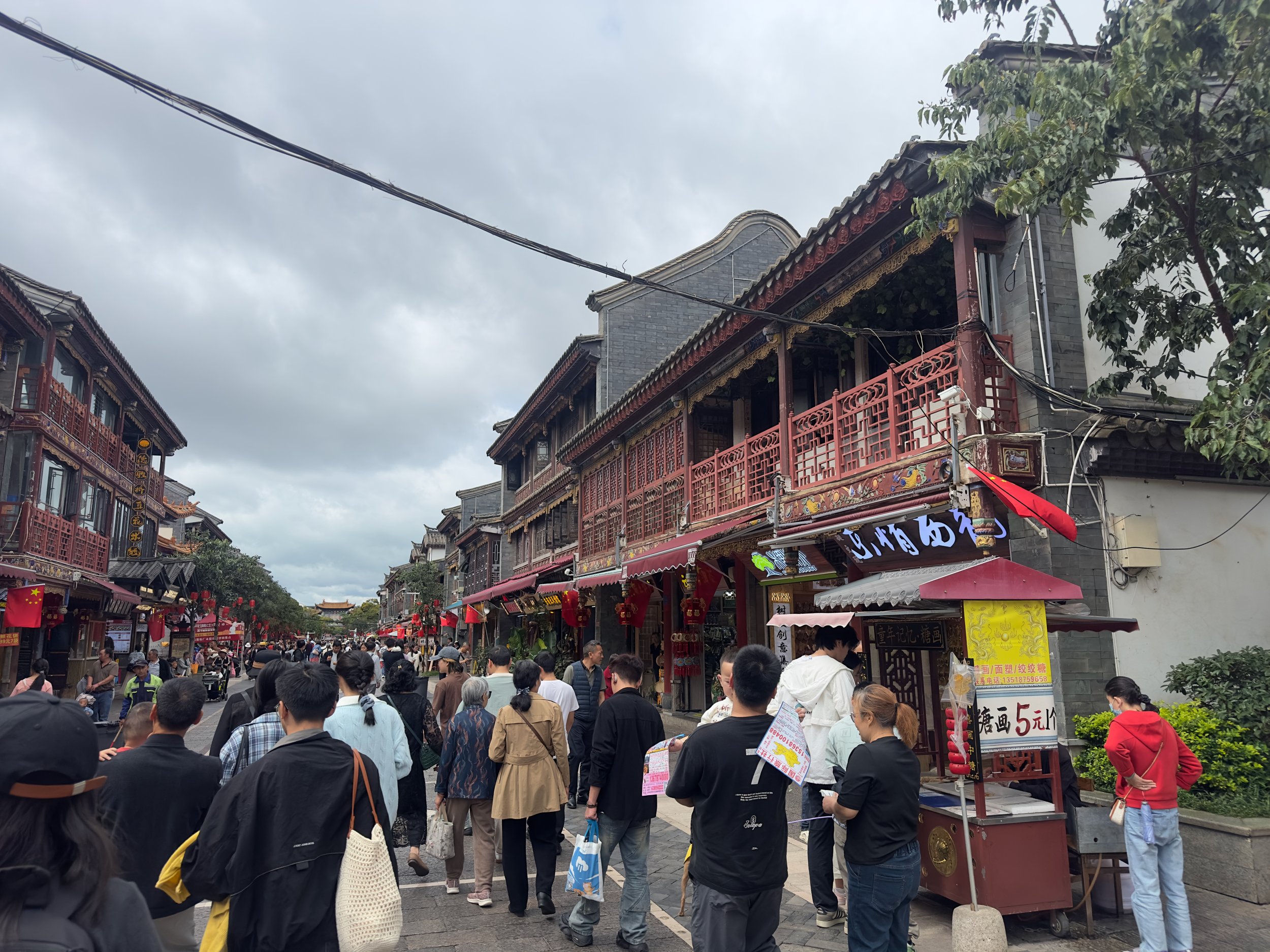 Main shopping street, Guandu Ancient Town 