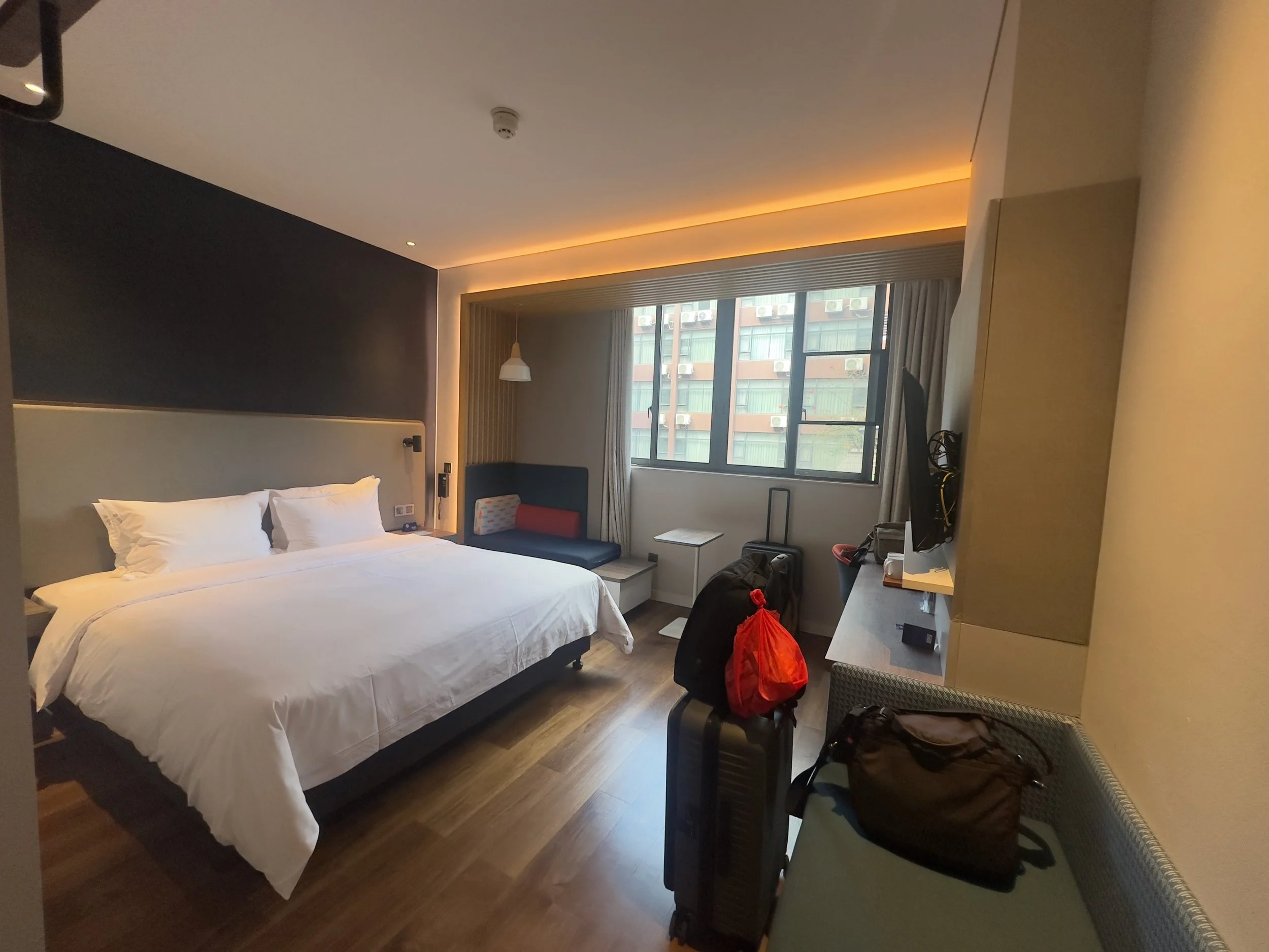 Room 416, Holiday Inn Express Guilin City Center Hotel