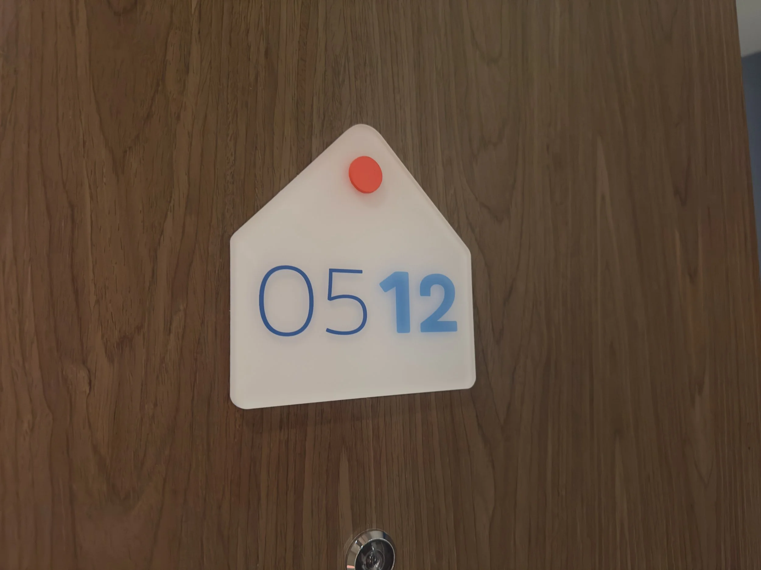 Room 512