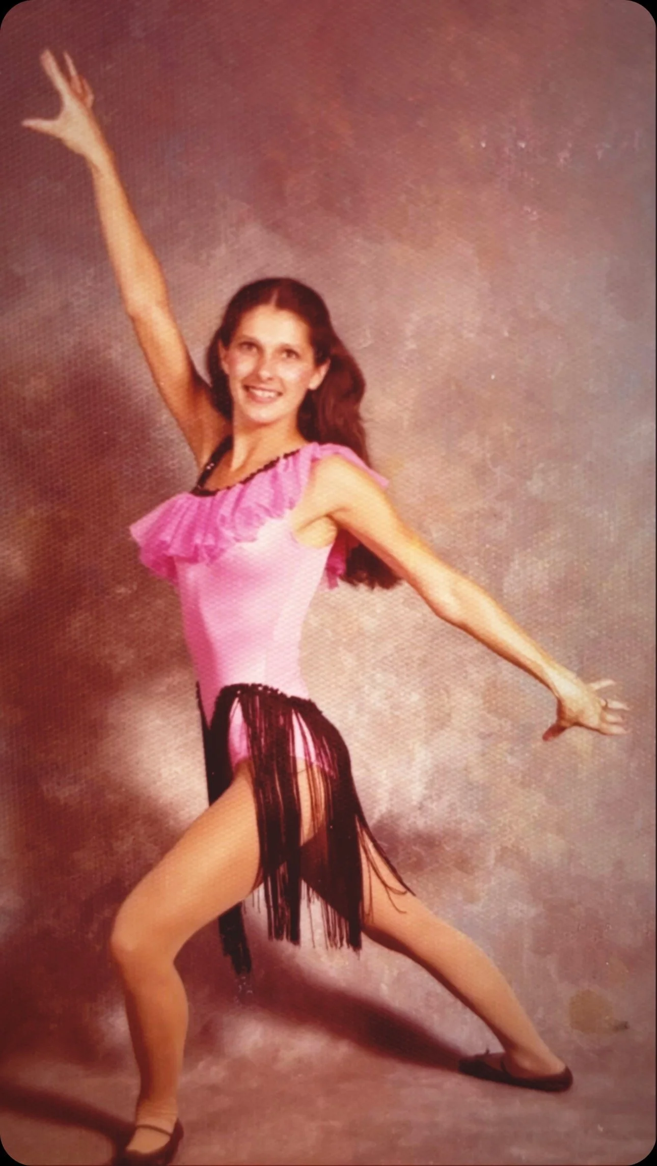 Ok I know we haven’t heard this song is a hot minute, but when it’s right, it’s right. Maybe no one else loves and lives to dance quite like Rhonda. No sitting it out for her, she’s getting up and shaking her groove thang. Jaz