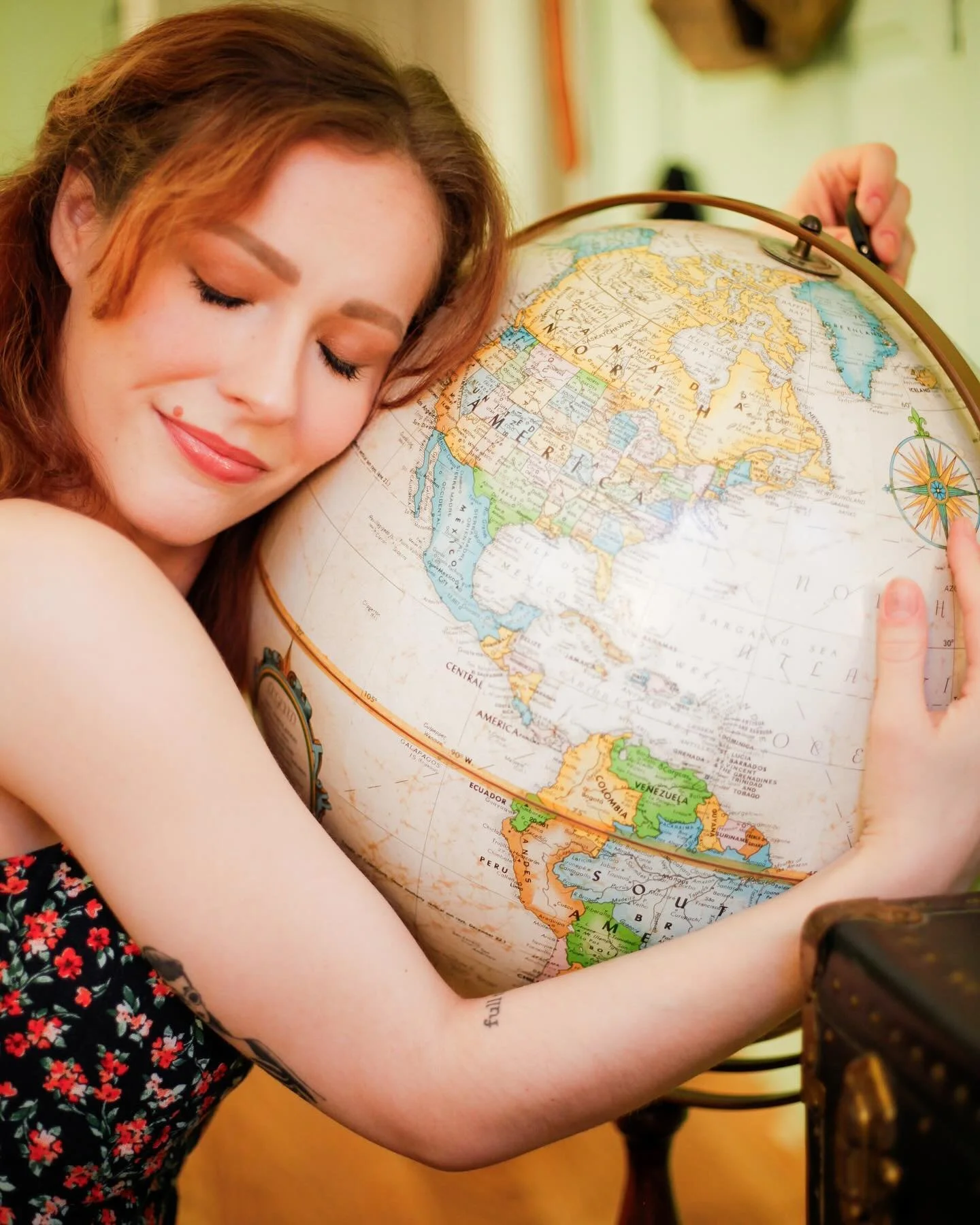 Me and my globe π©΅ππ₯²