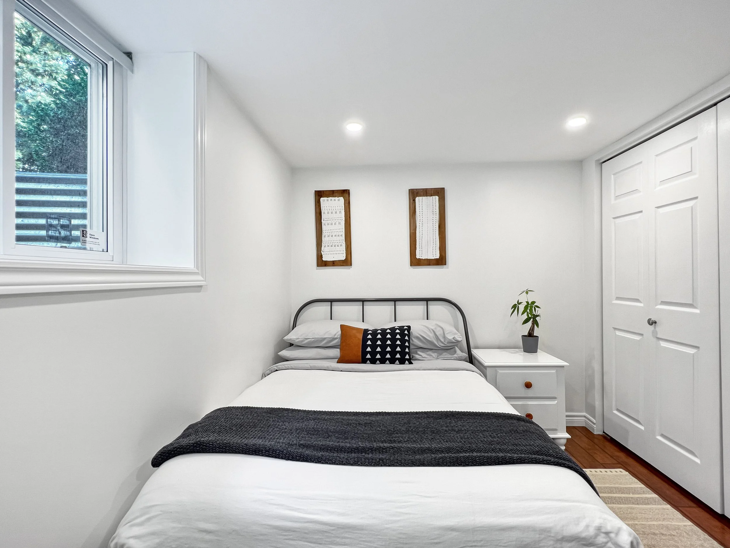 250 Krug Airbnb Bedroom 2 - 3.jpg