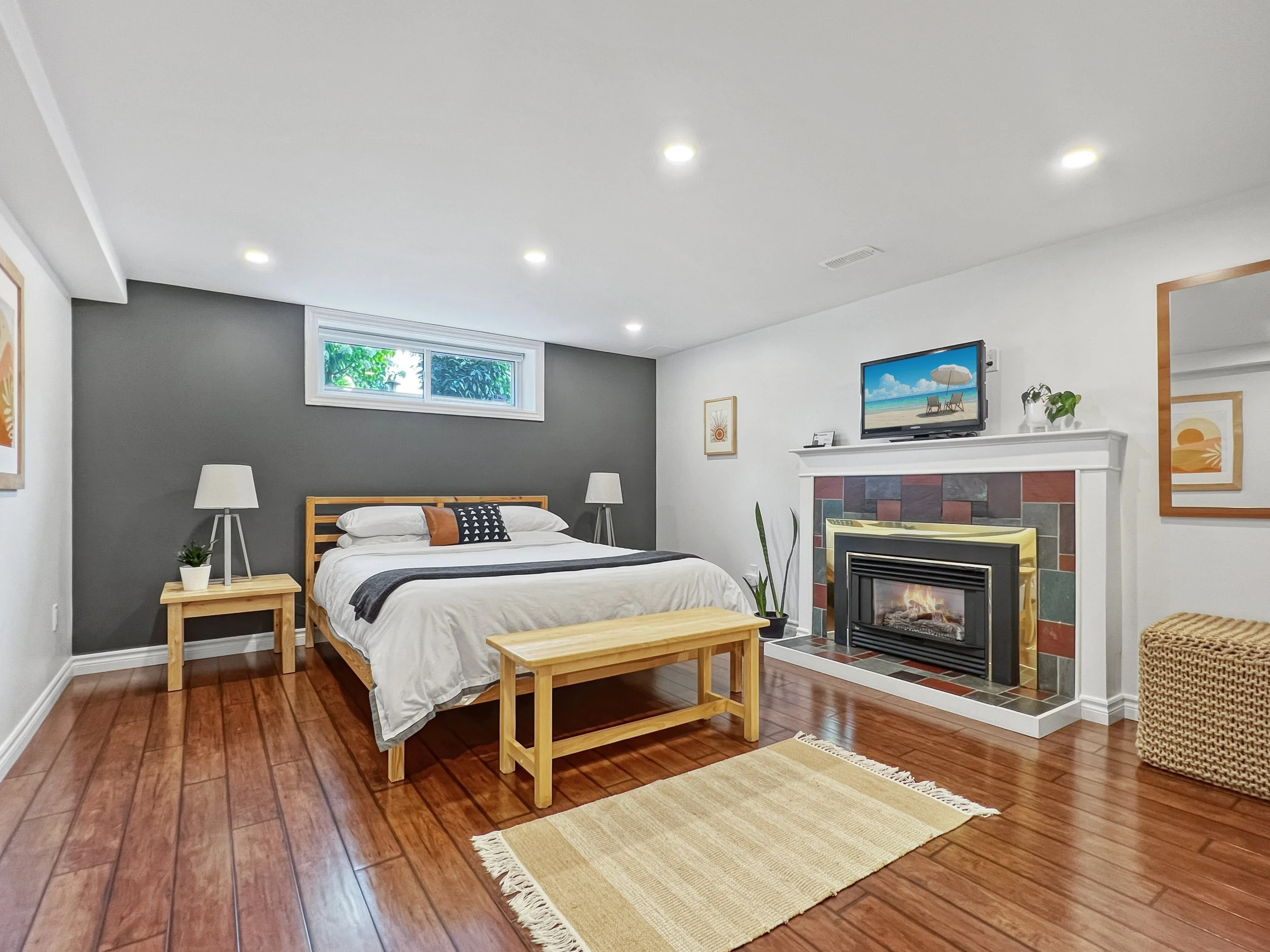 250 Krug Airbnb Bedroom 1 - 1.jpg