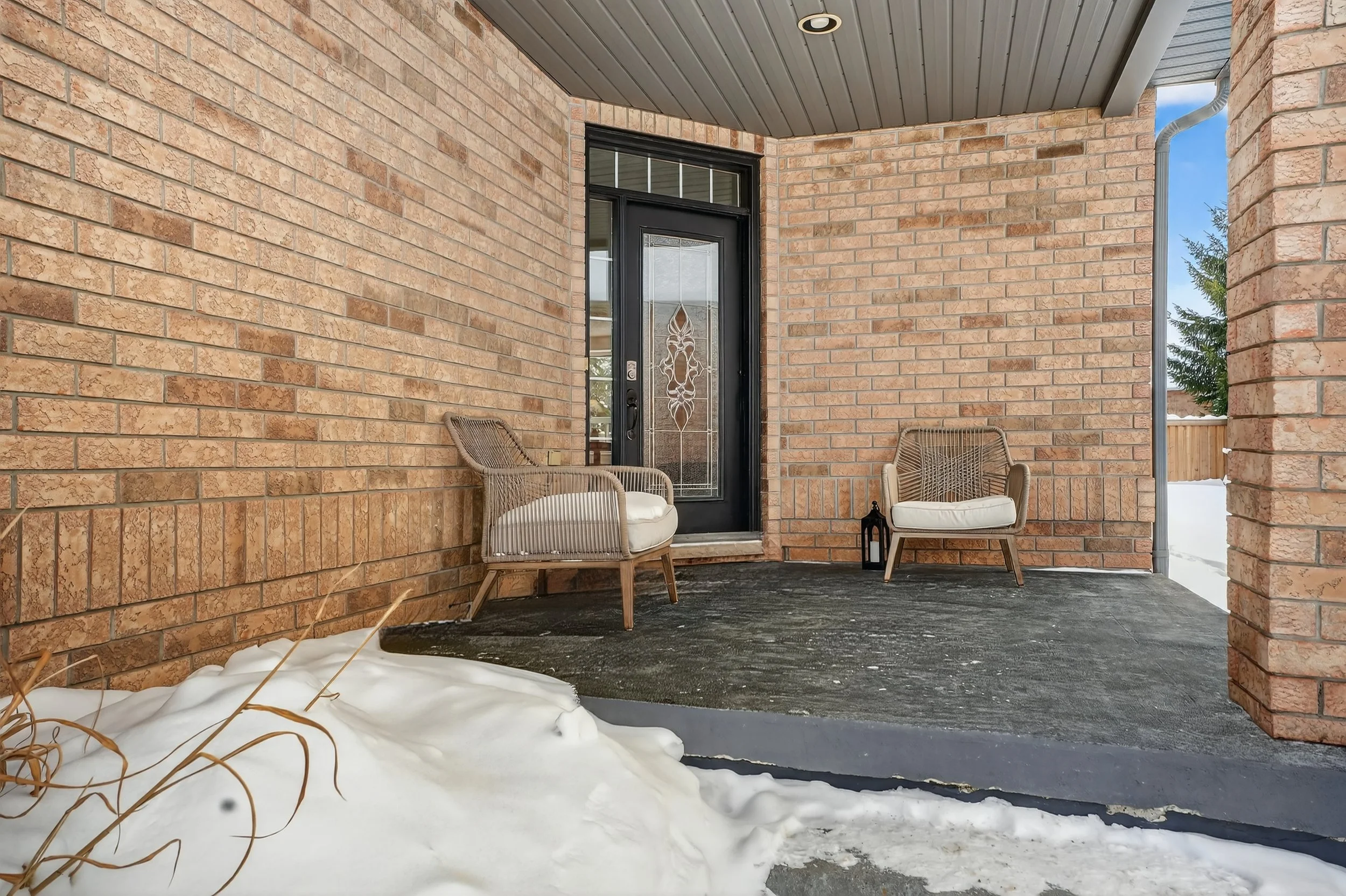 614 Rock Point Crescent Waterloo 04.jpg