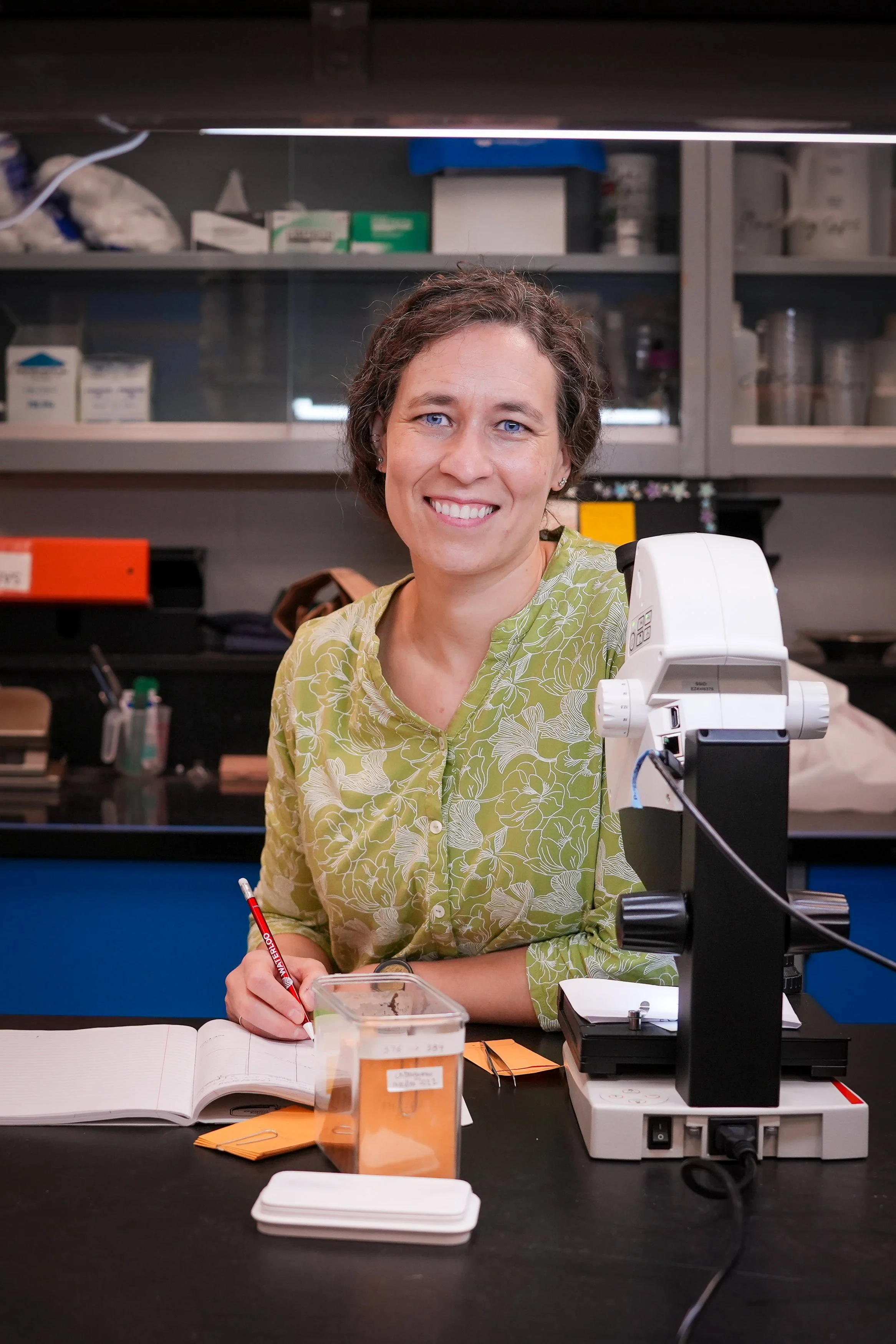 SCI-226-24 - Julie Messier - Lab Photos-09.jpg