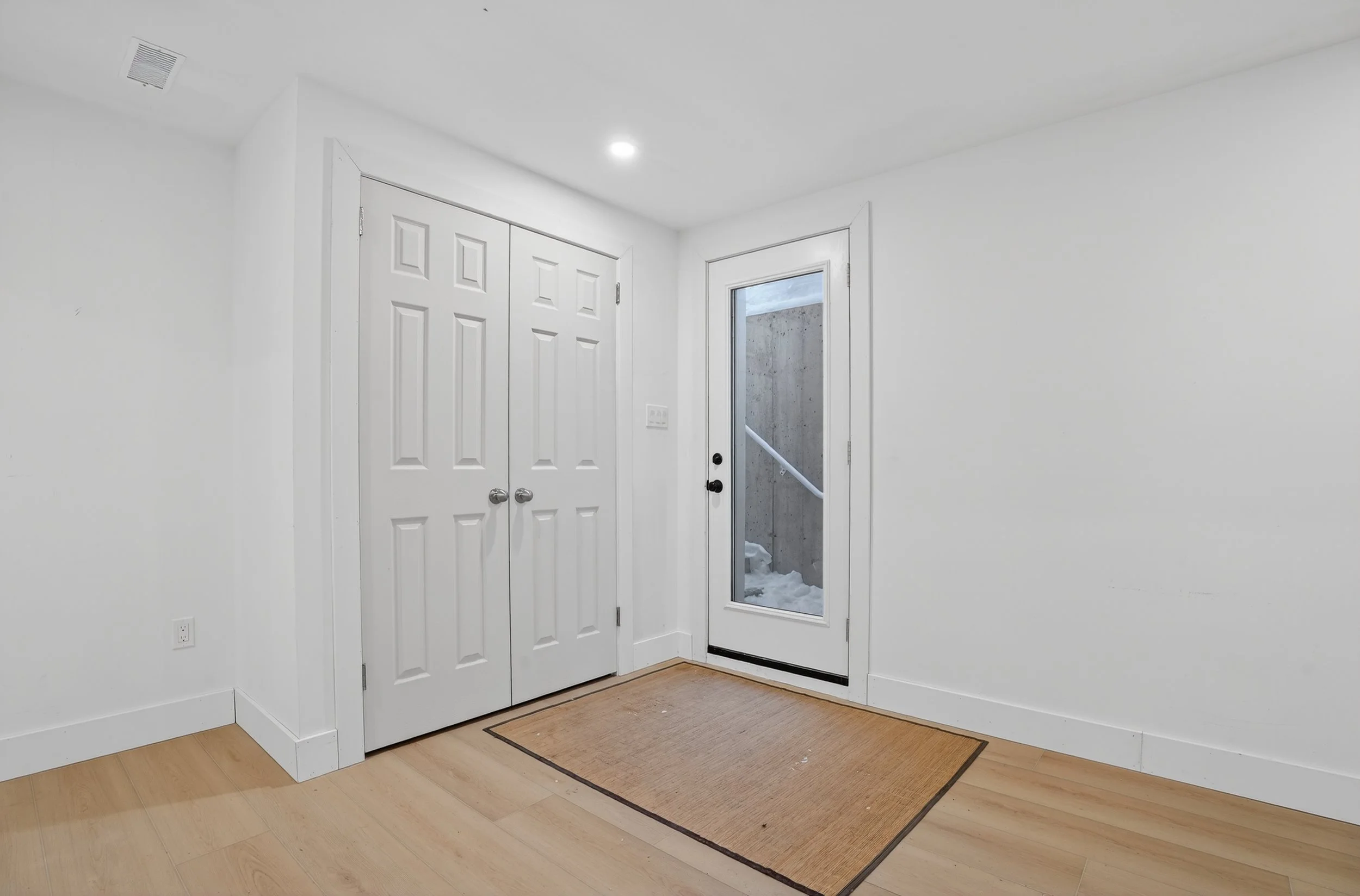 614 Rock Point Crescent Waterloo 51.jpg