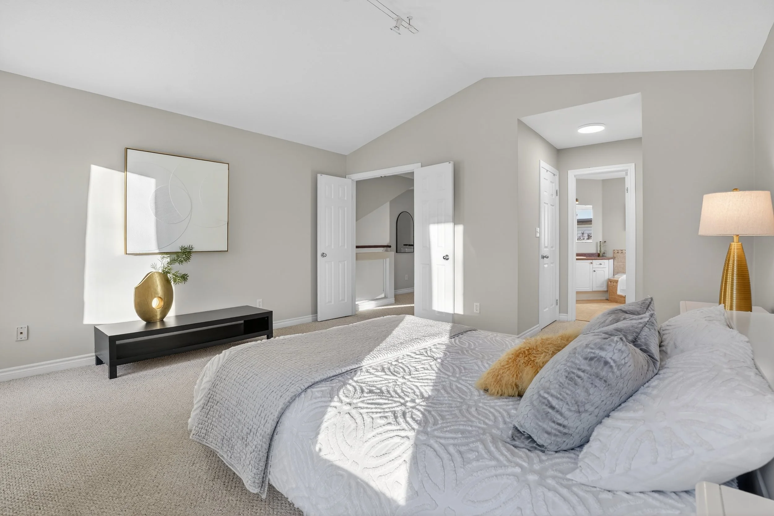 559 Chesapeake Dr Waterloo 44.jpg