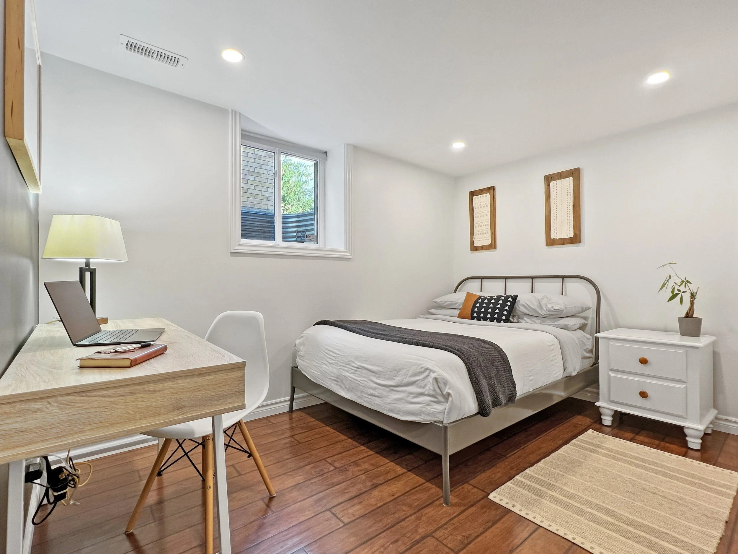 250 Krug Airbnb Bedroom 2 - 1.jpg