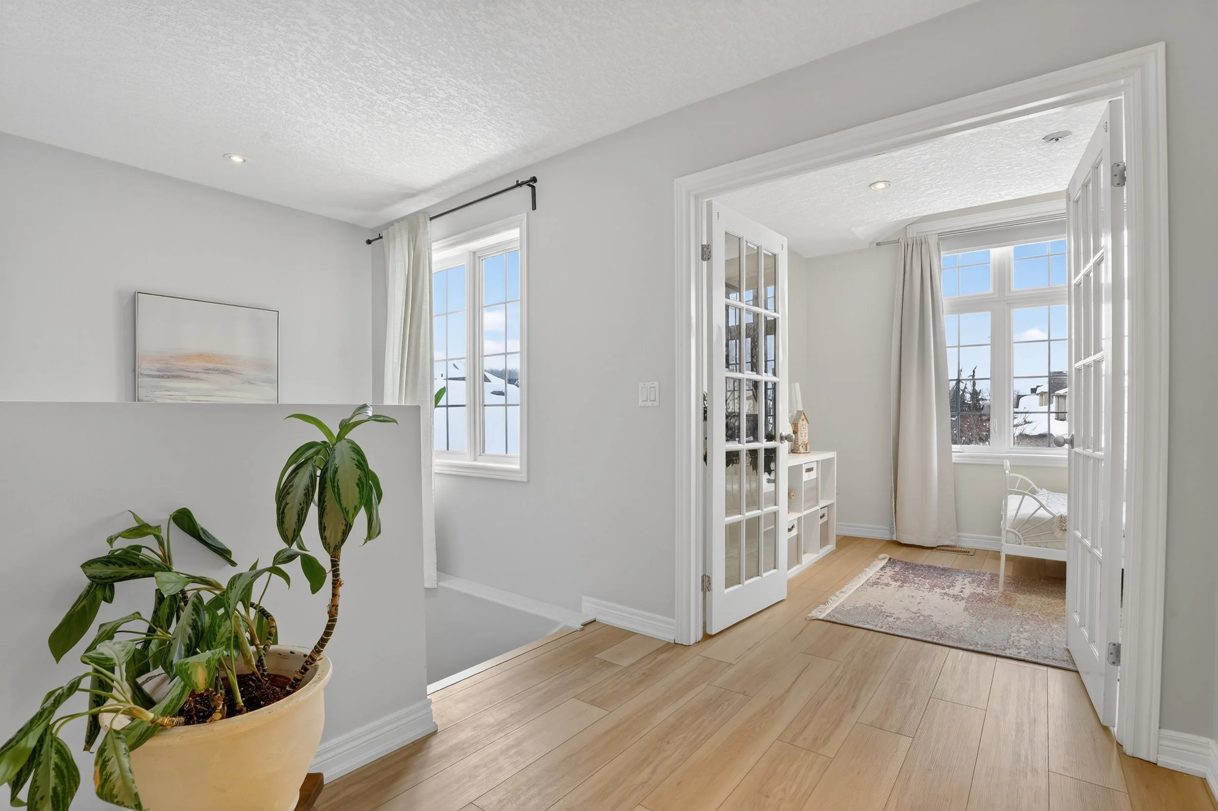 614 Rock Point Crescent Waterloo 27.jpg