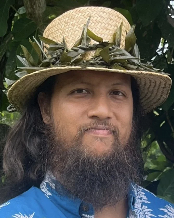 Kyle L. Kaʻēleleokalani Peru