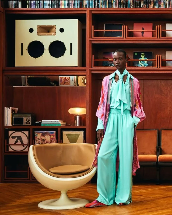 For iKKim&rsquo;O, we approached the campaign by letting the craft lead, focusing on detail, structure, and the quiet strength of each piece. Every frame is built to highlight what&rsquo;s already there: the handwork, the materials, the intention.

A