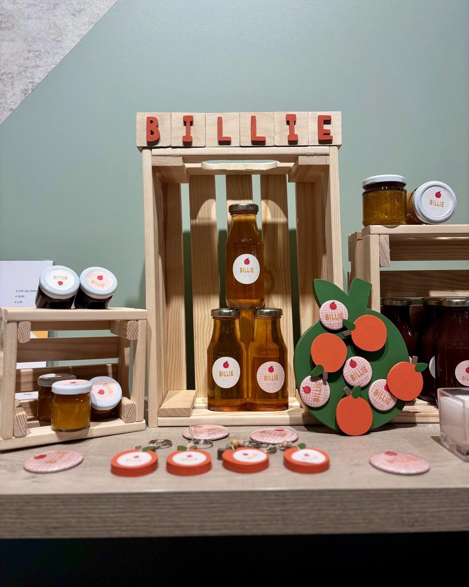 𝐆𝐞𝐛𝐨𝐨𝐫𝐭𝐞𝐩𝐫𝐞𝐬𝐞𝐧𝐭𝐚𝐭𝐢𝐞 𝐁𝐢𝐥𝐥𝐢𝐞 👶✨

Een klein wondertje verdient een geboortepresentatie die net zo uniek is als jullie baby&rsquo;tje! 🤍

Met onze 𝐠𝐞𝐛𝐨𝐨𝐫𝐭𝐞𝐩𝐫𝐨𝐝𝐮𝐜𝐭𝐞𝐧 𝐯𝐚𝐧 𝐁𝐢𝐥𝐥𝐢𝐞 stel je helemaal zelf een