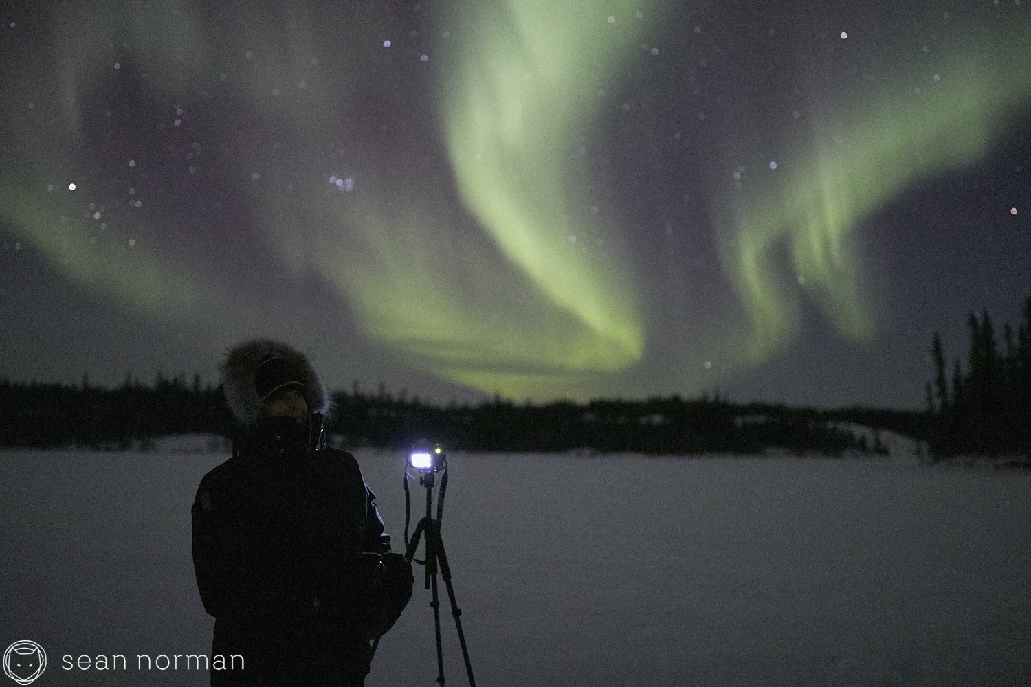 Yellowknife Aurora Tour Guide - Northern Light Photography - Aurora Chaser - 08.jpg