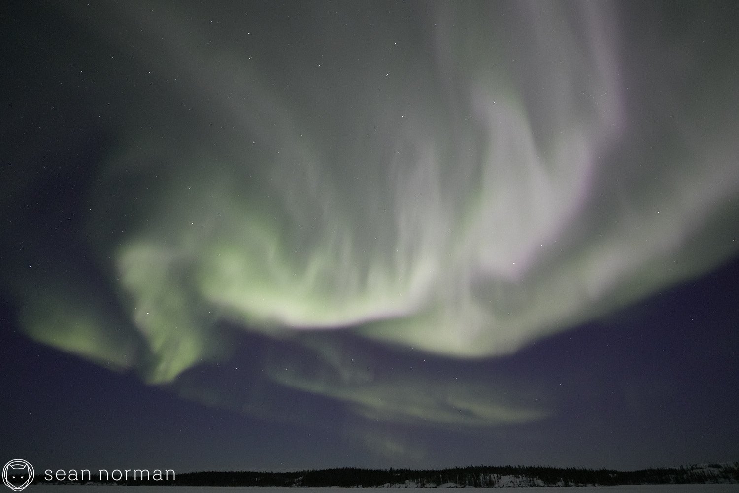 Yellowknife Aurora Tour Guide - Northern Light Photography - Aurora Chaser - 14.jpg