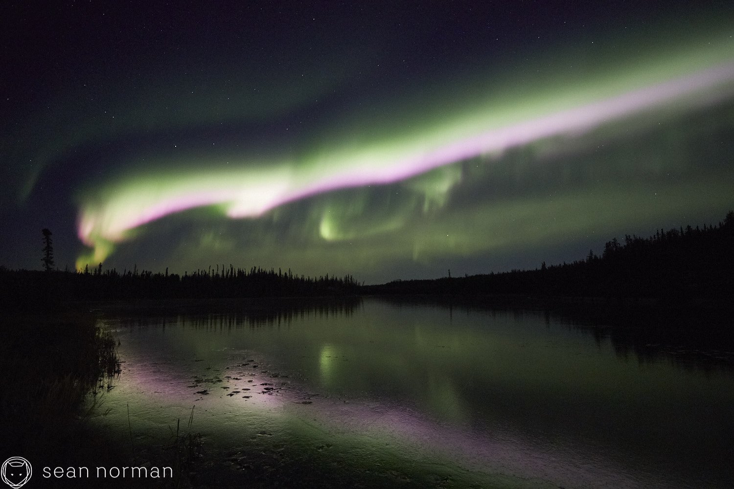 Yellowknife Aurora Tour - Canada Northern Lights Guide Photographer - 3.jpg